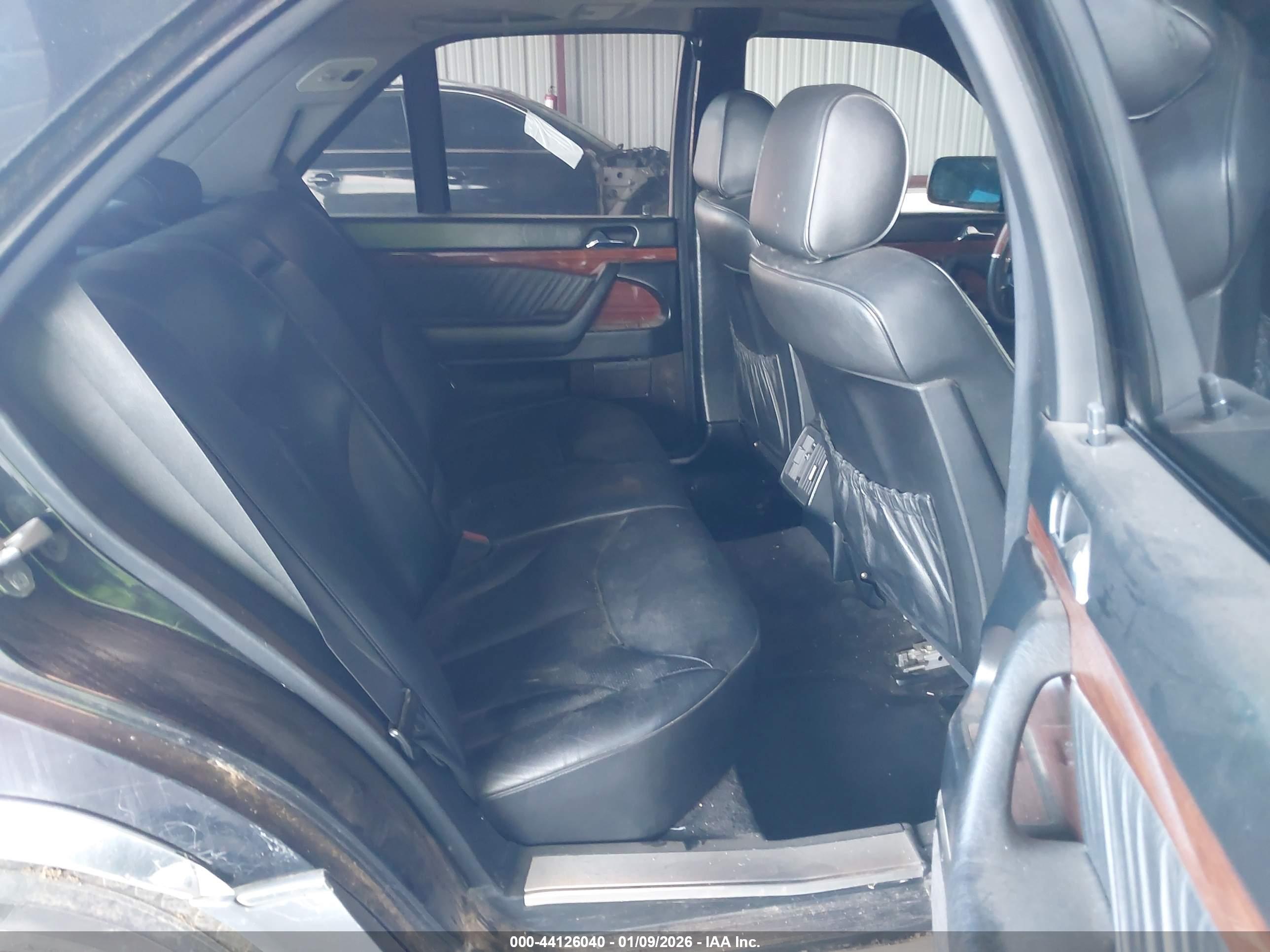 MERCEDES-BENZ S image 8