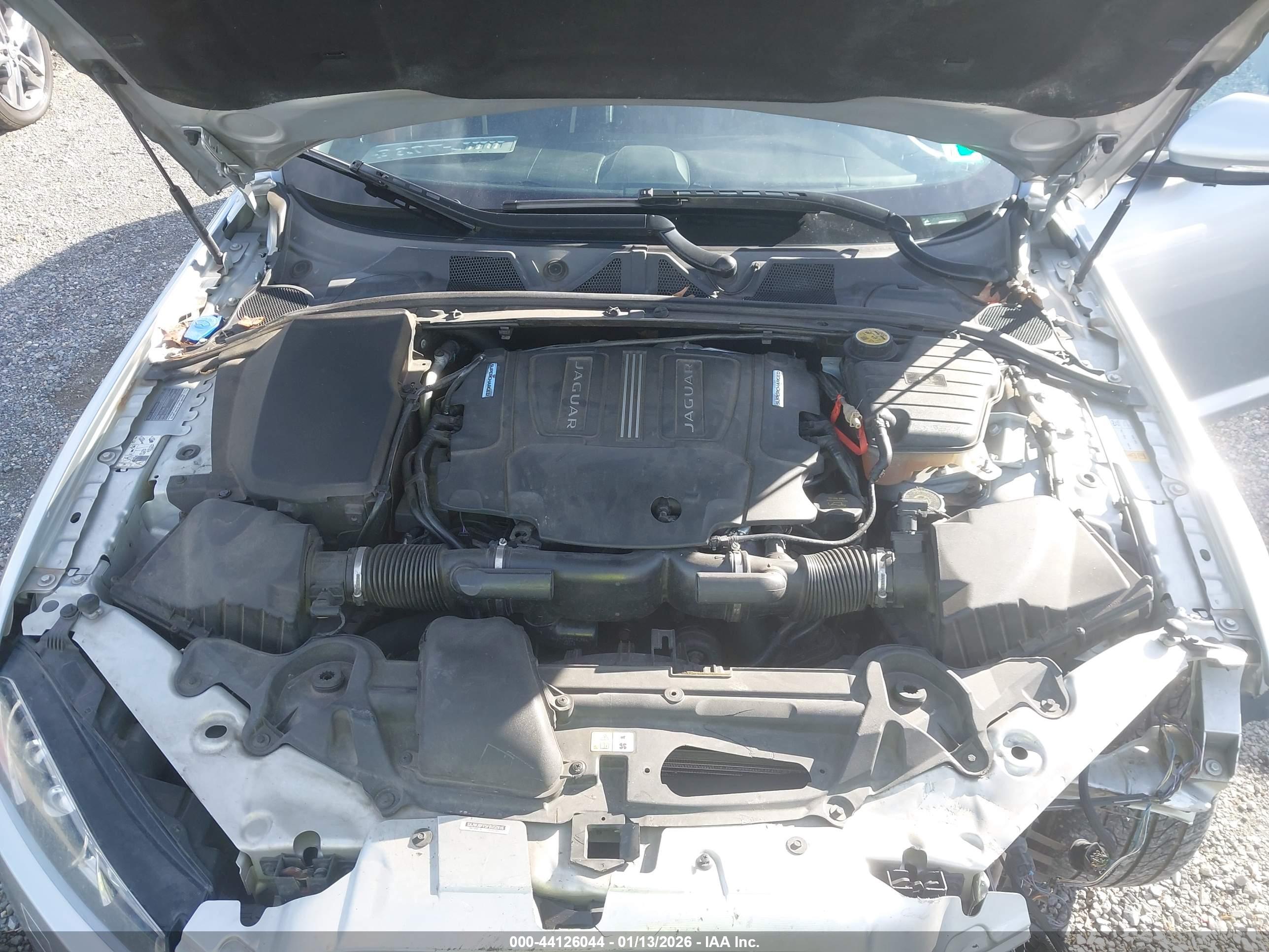 JAGUAR XF image 10