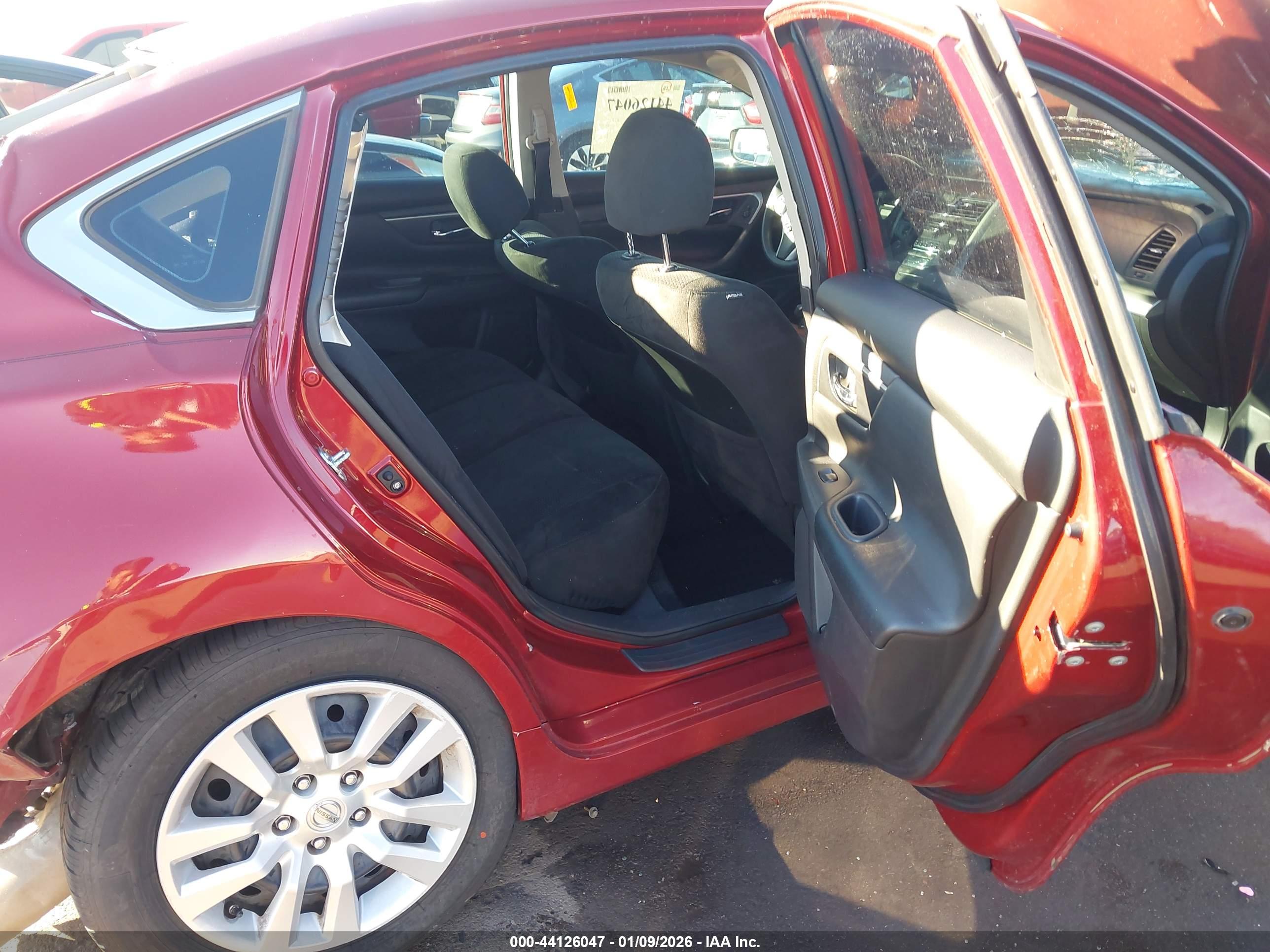 NISSAN ALTIMA image 8