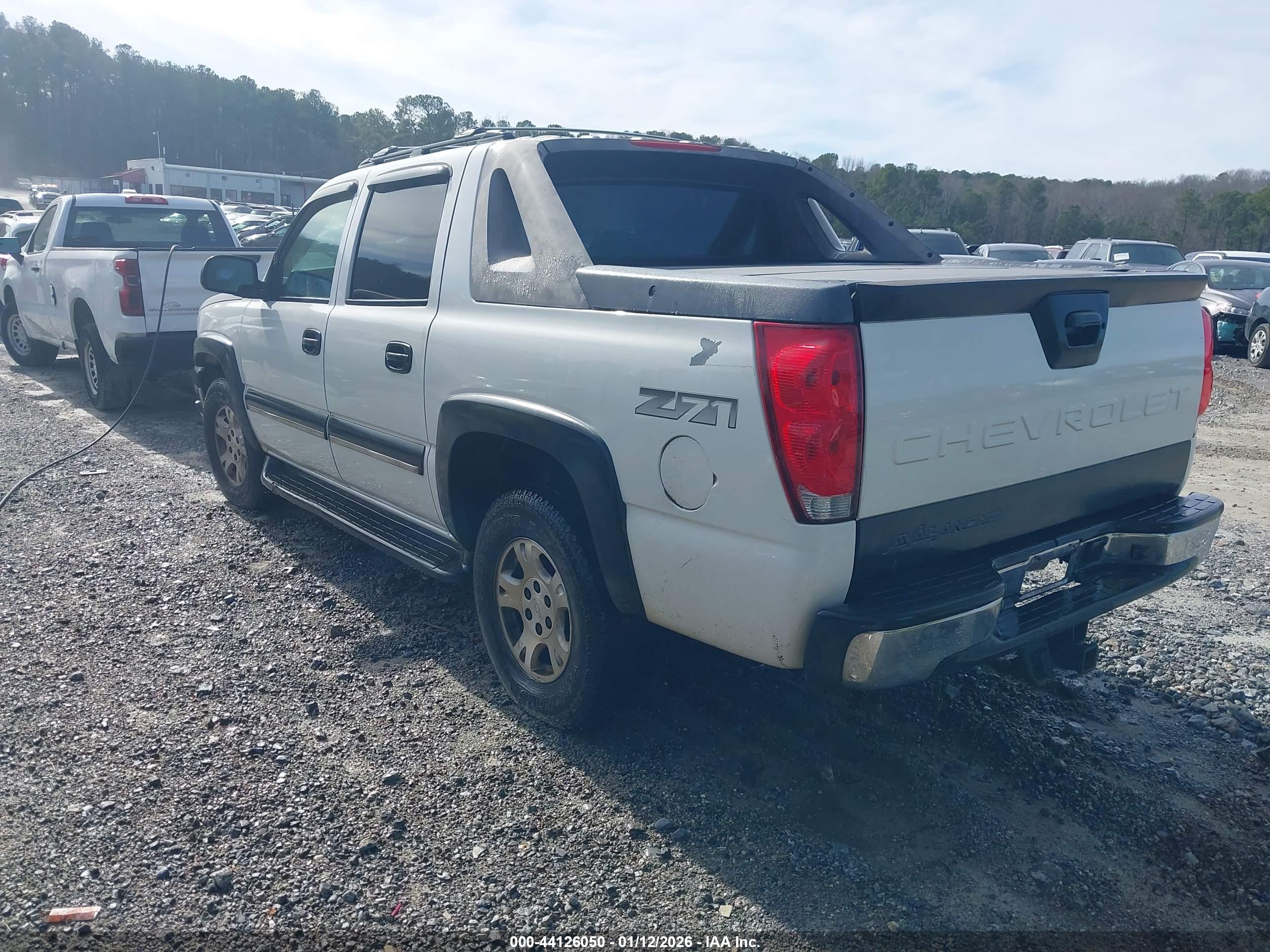CHEVROLET AVALANCHE image 3