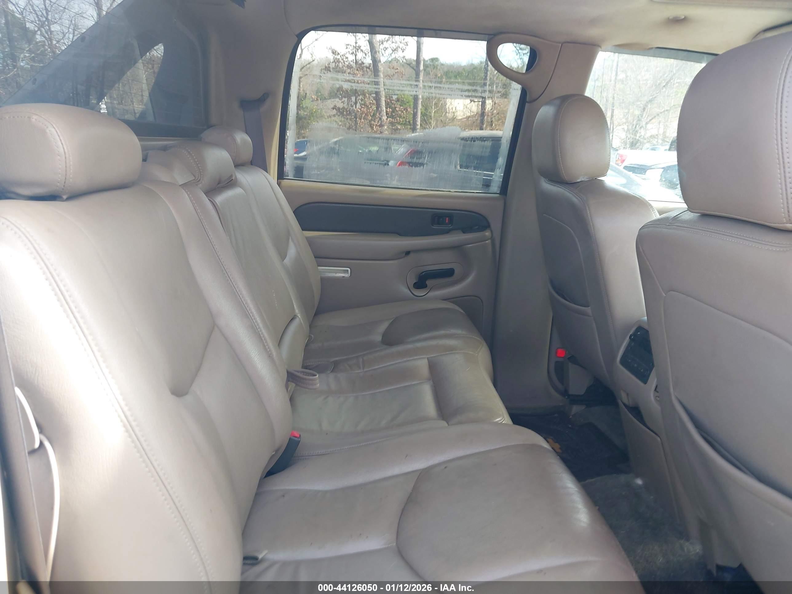 CHEVROLET AVALANCHE image 8