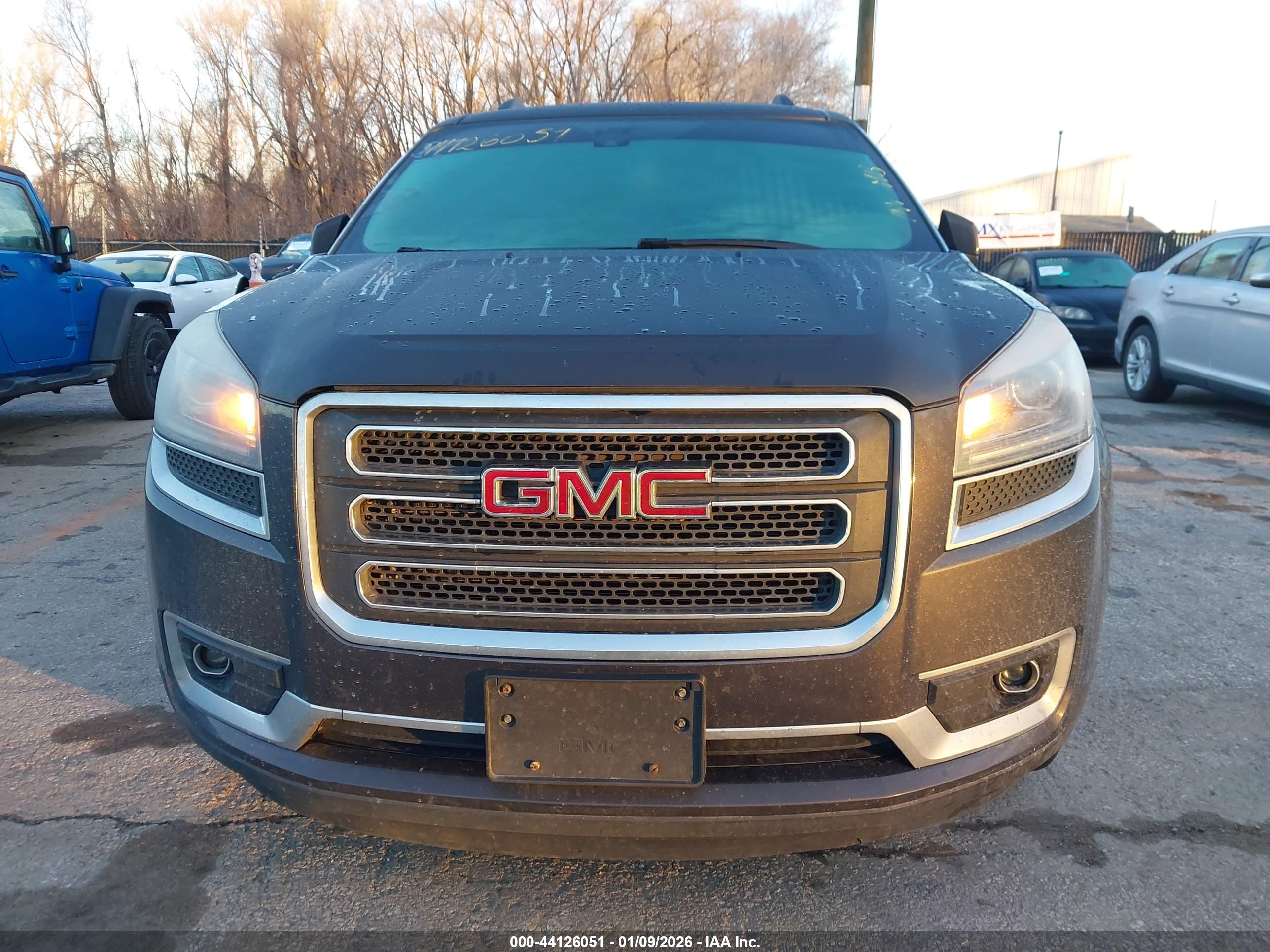 GMC ACADIA image 6