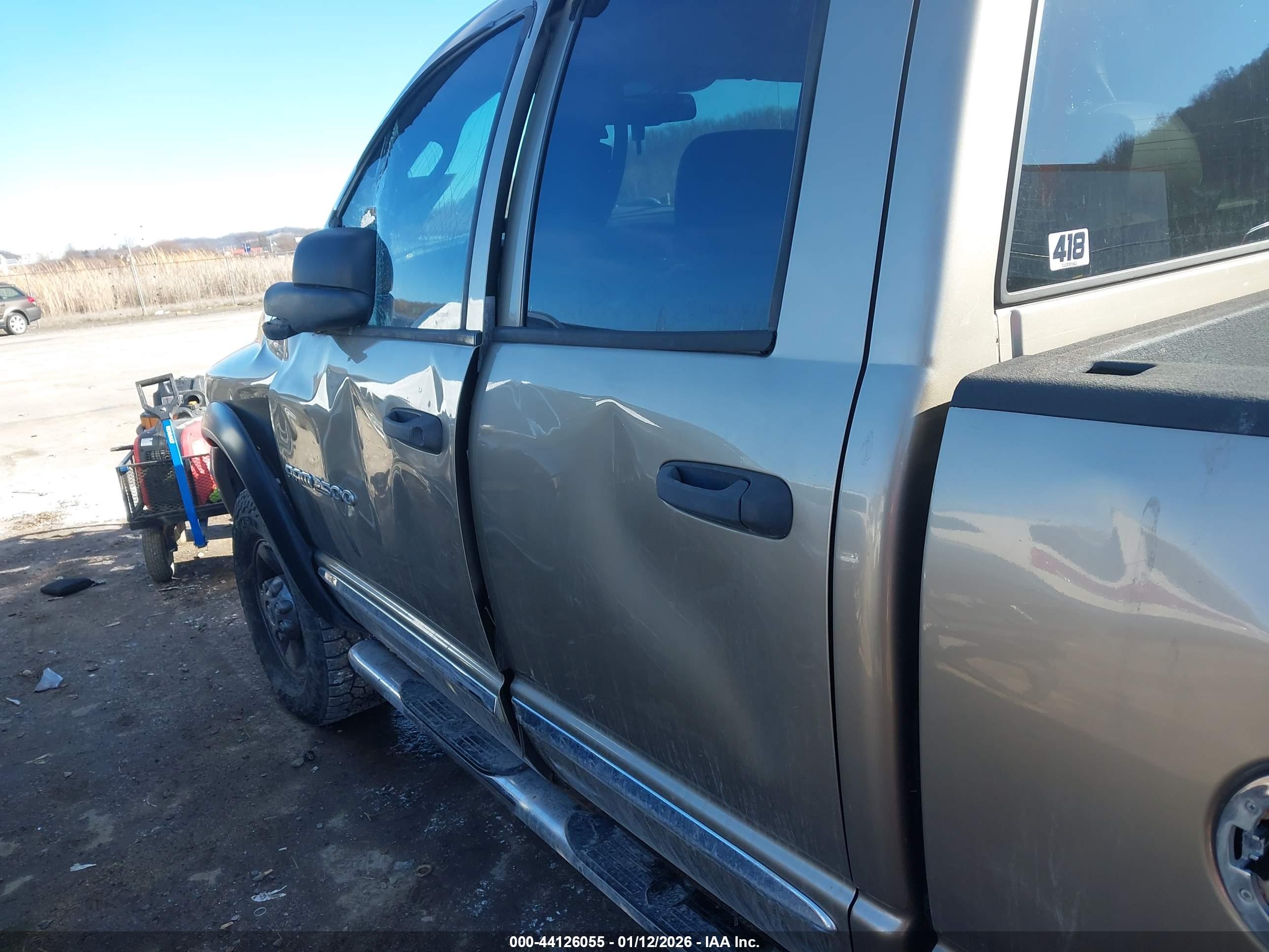 DODGE RAM image 6