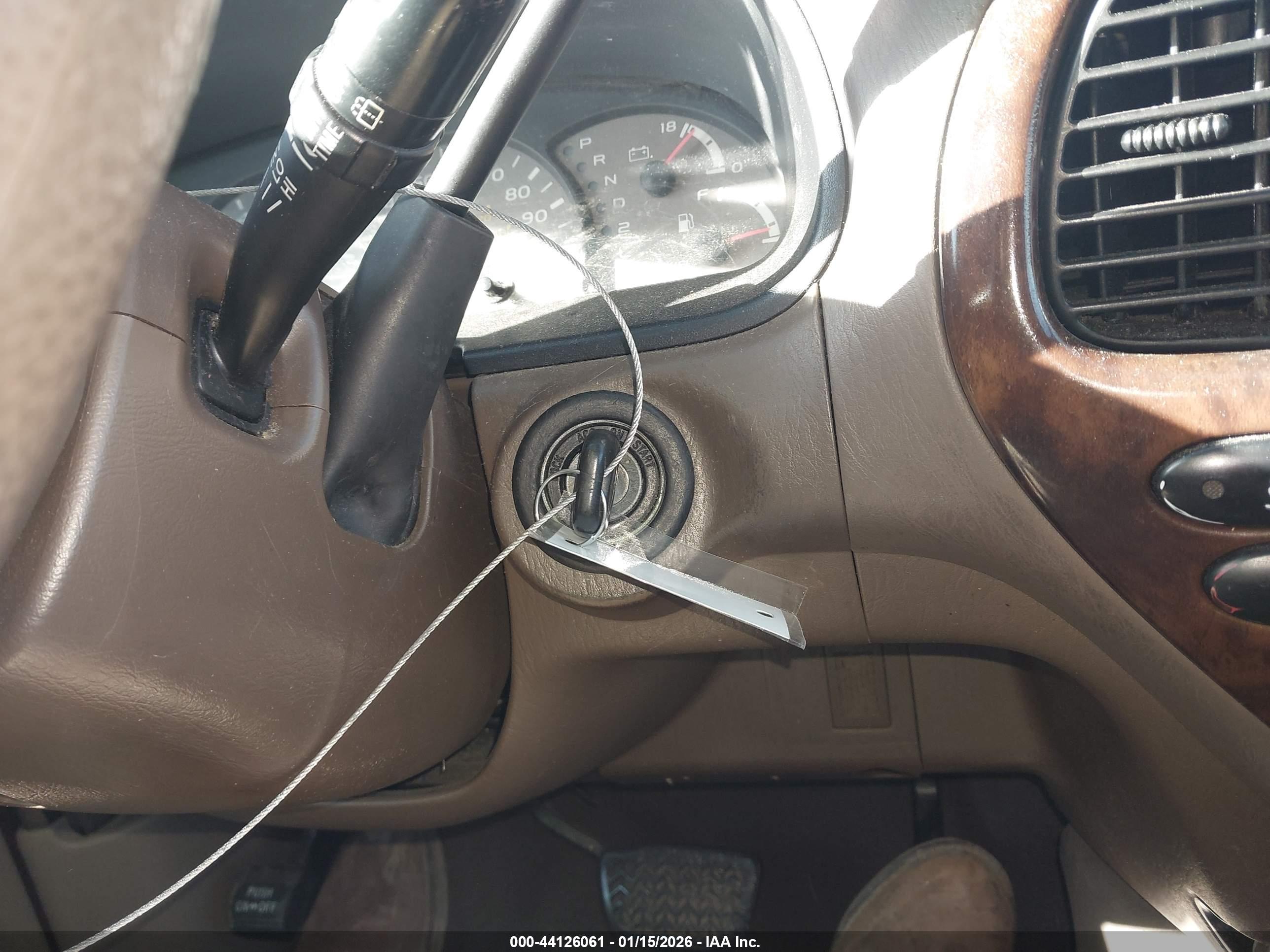 TOYOTA SEQUOIA image 11