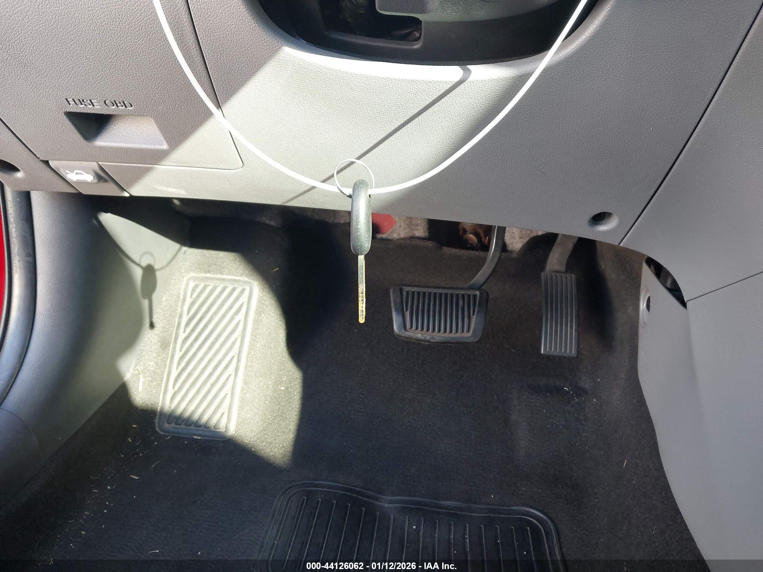 HYUNDAI ACCENT image 11
