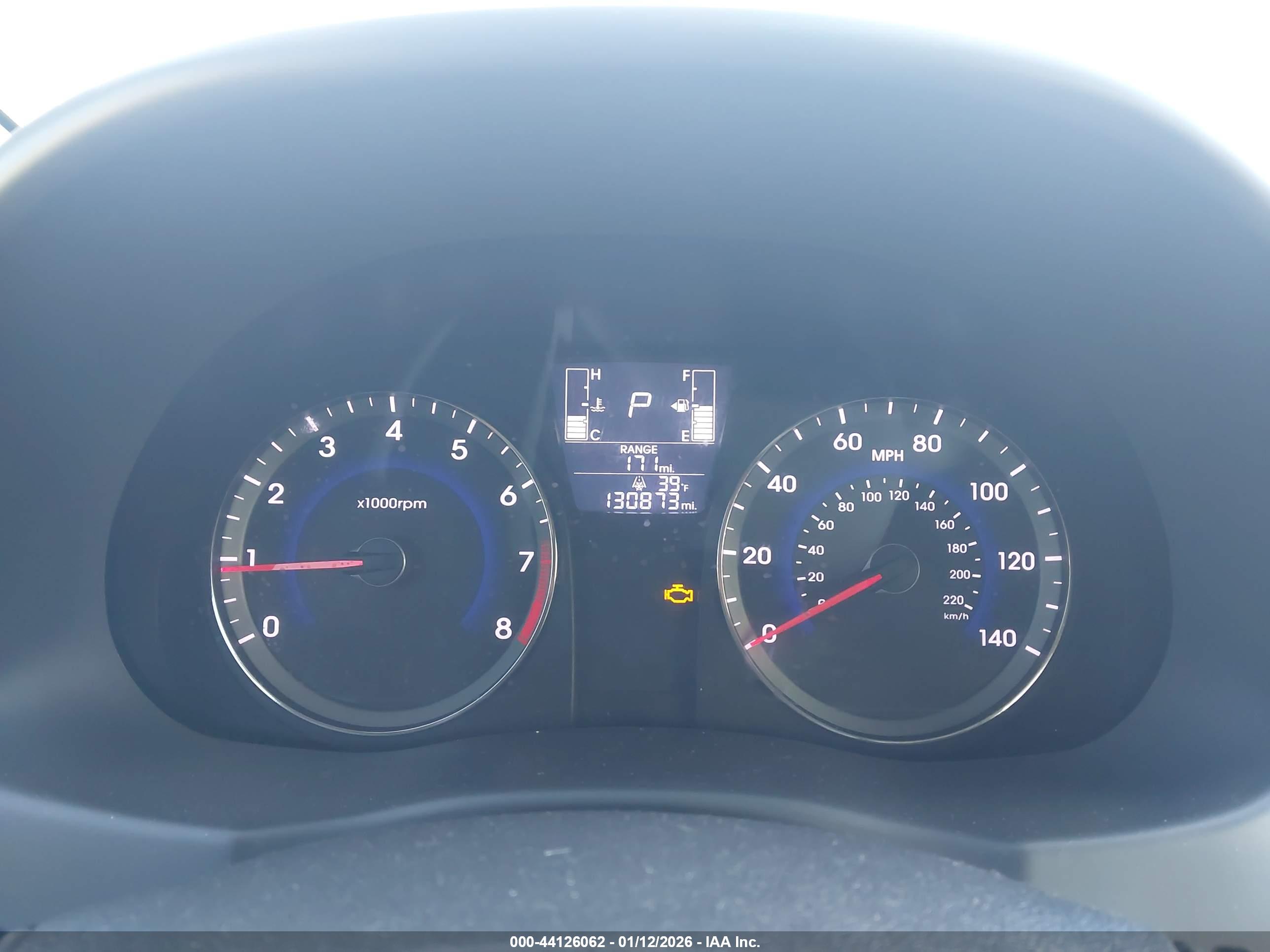 HYUNDAI ACCENT image 7
