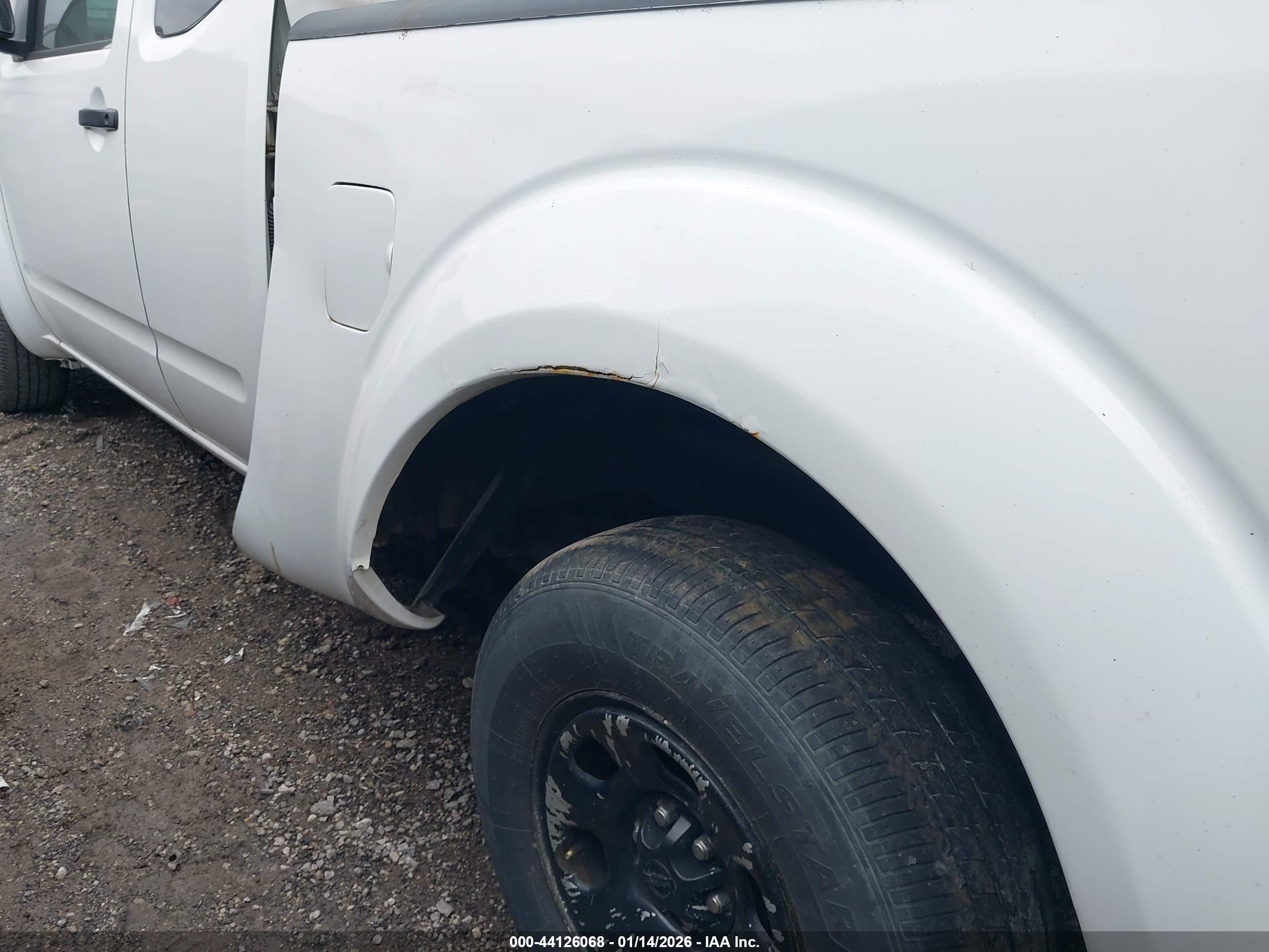 NISSAN FRONTIER image 6