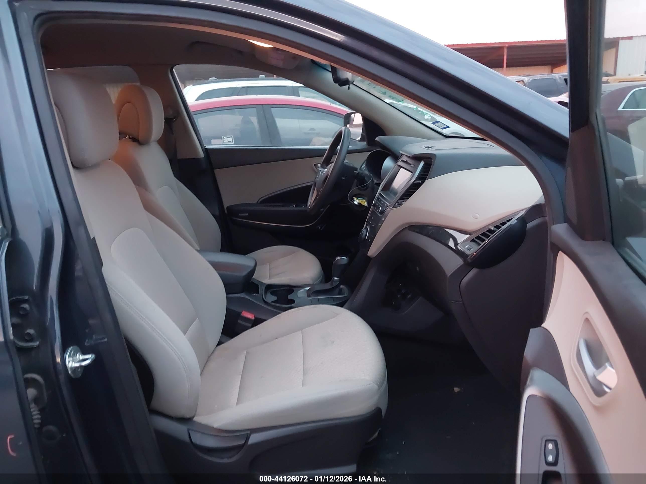 HYUNDAI SANTA image 5