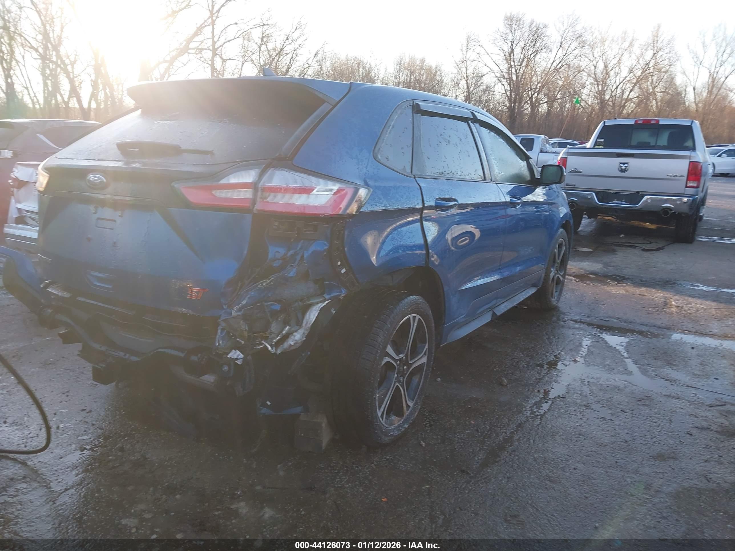 FORD EDGE image 4