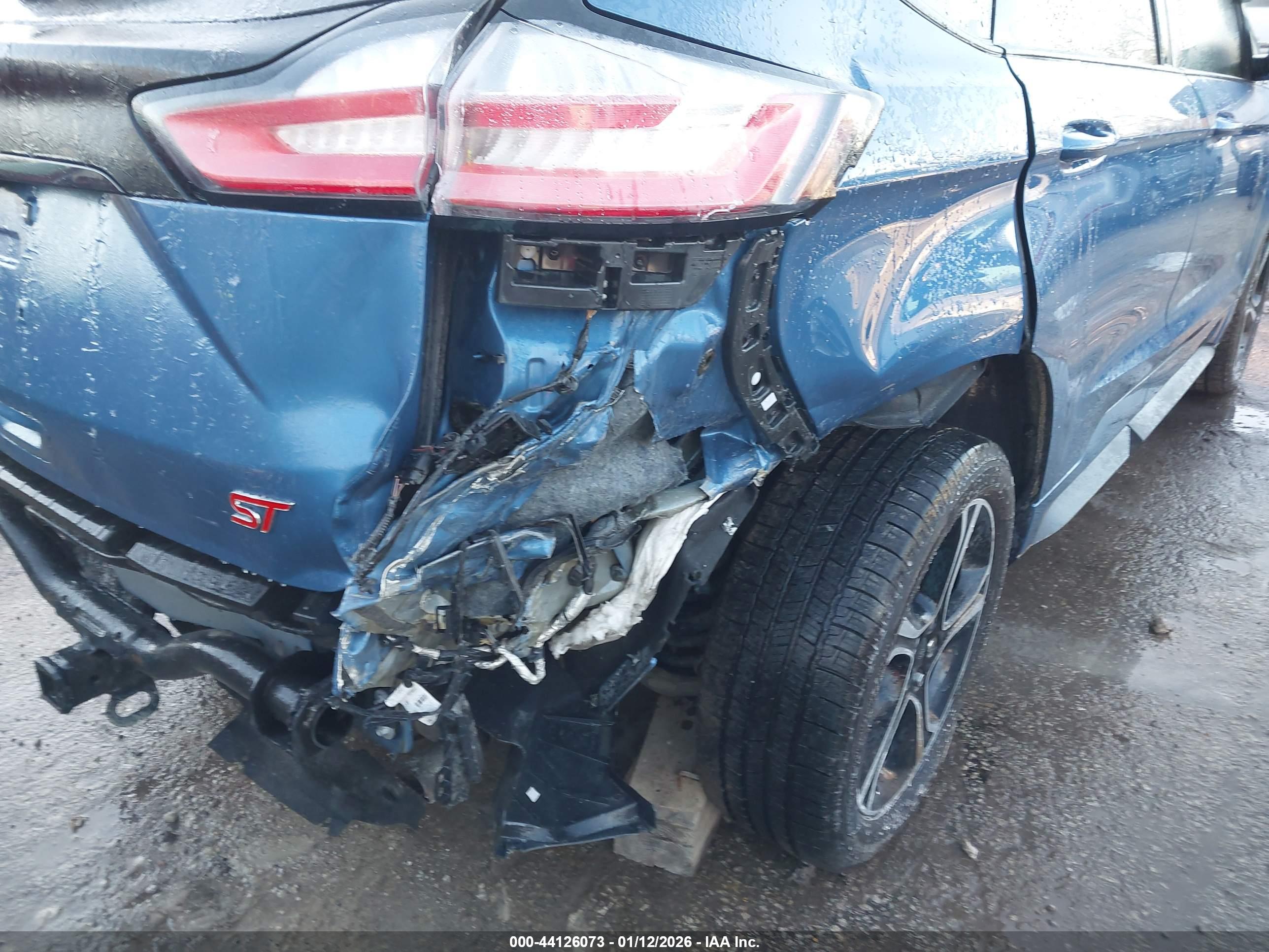 FORD EDGE image 6