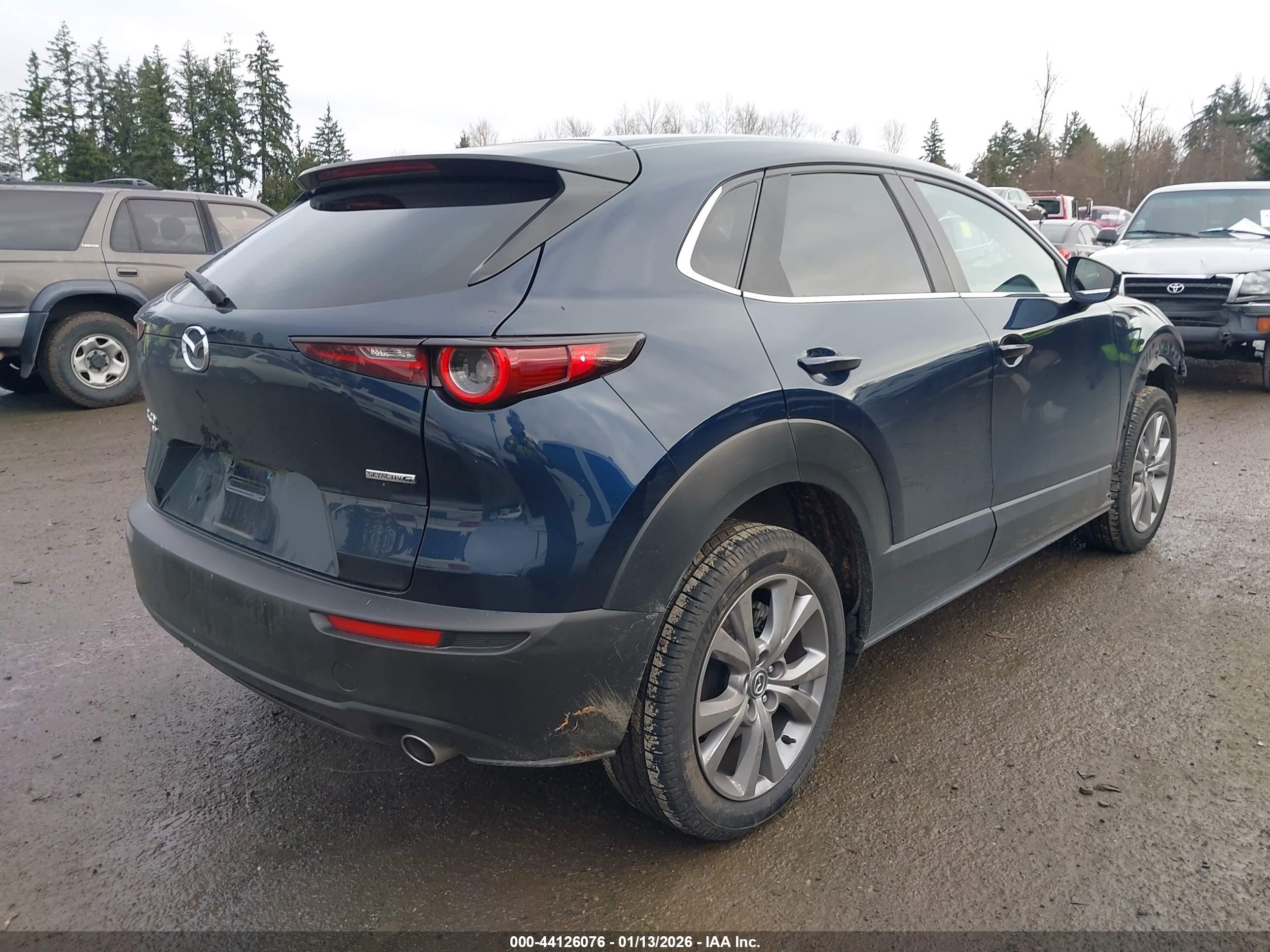 MAZDA CX-30 image 4