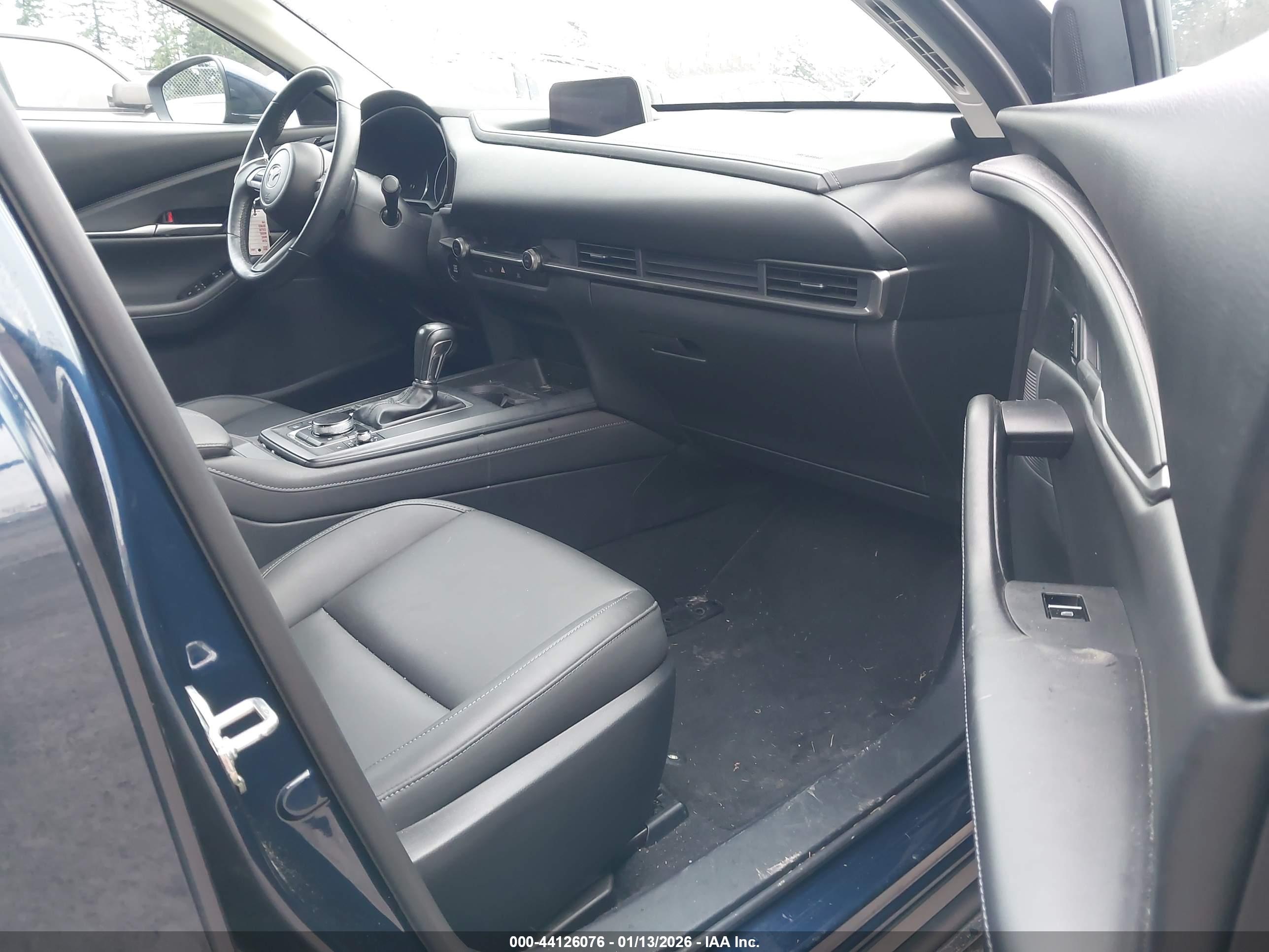 MAZDA CX-30 image 5