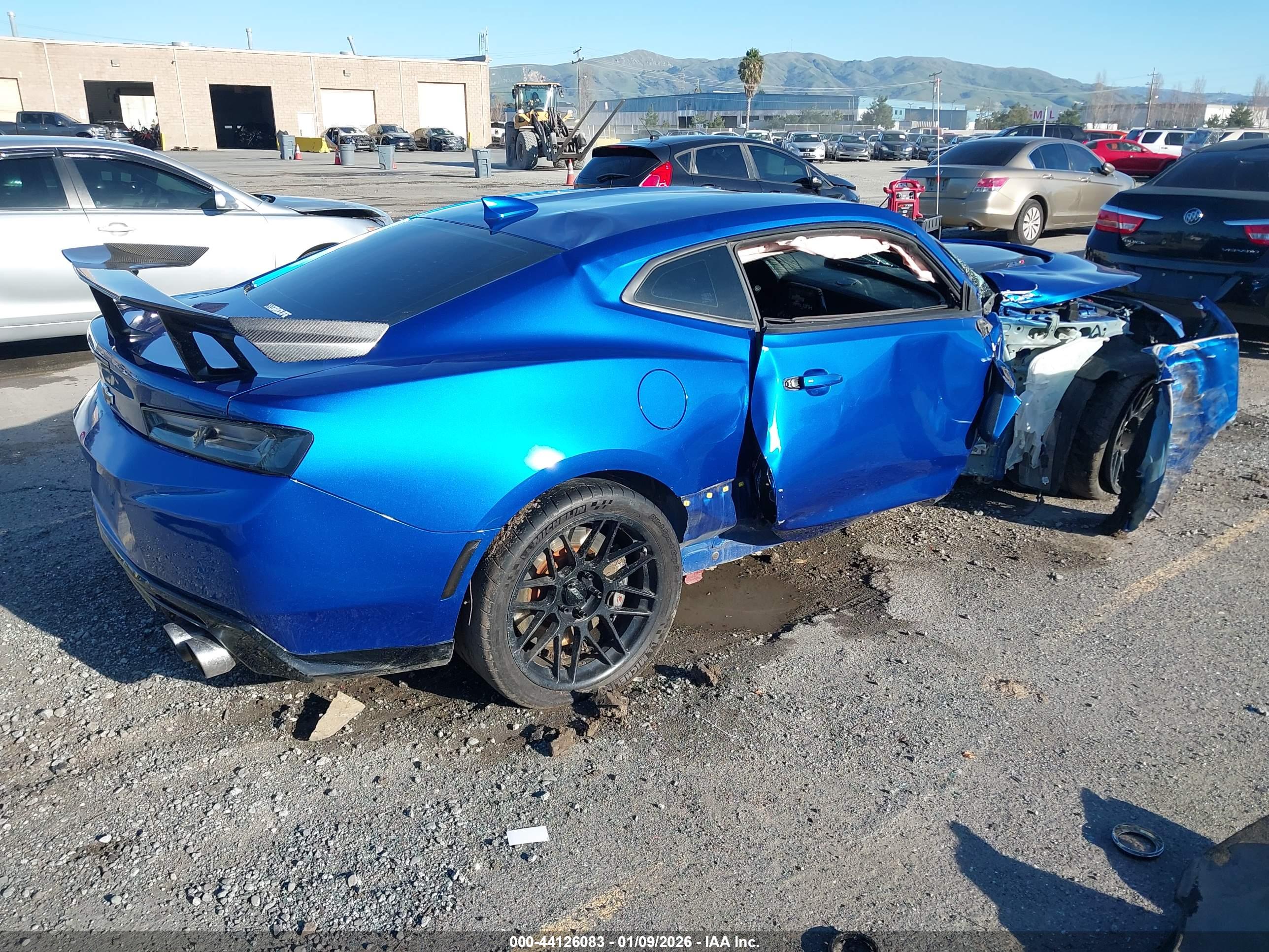 CHEVROLET CAMARO image 4
