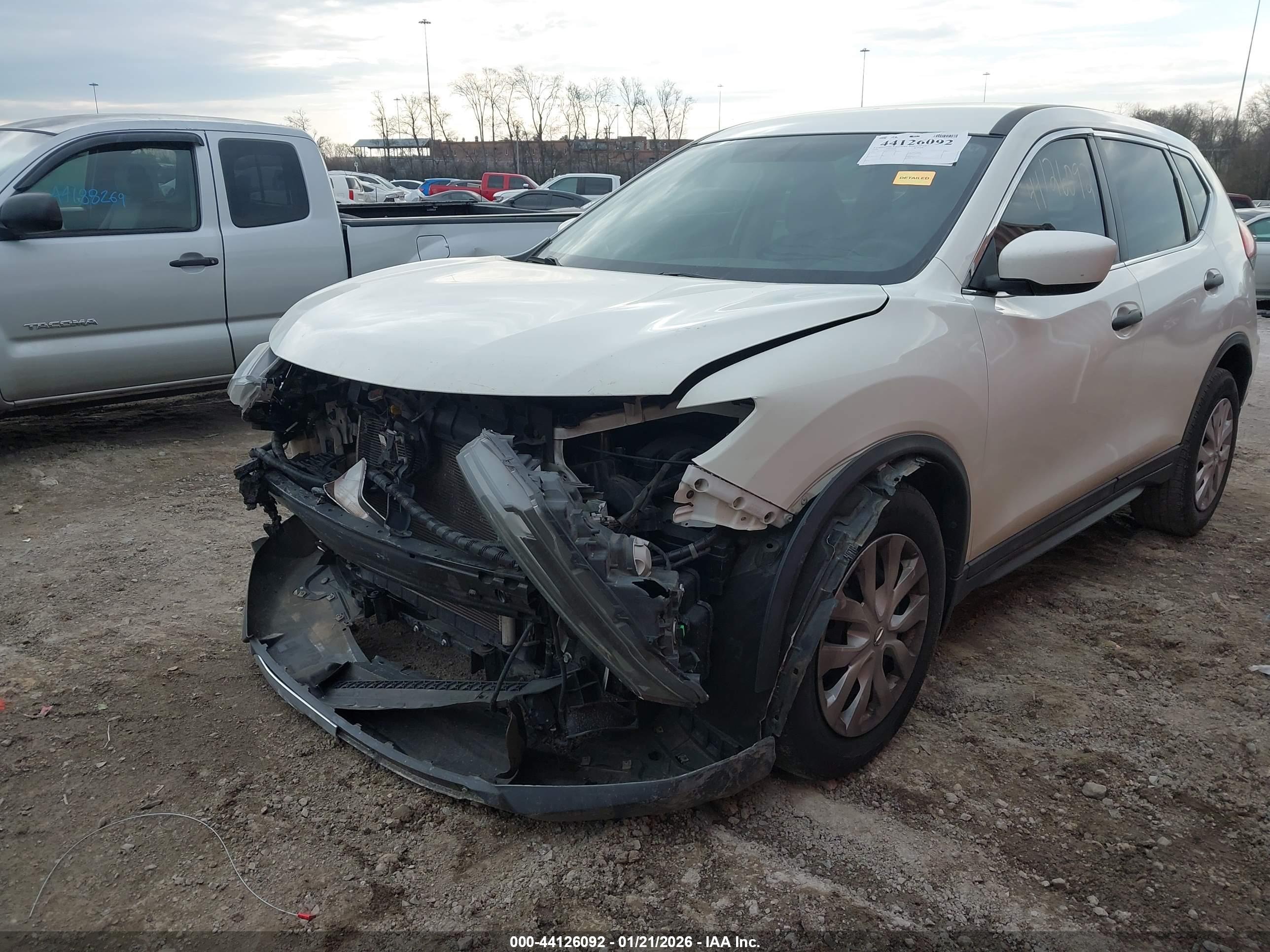 NISSAN ROGUE image 6