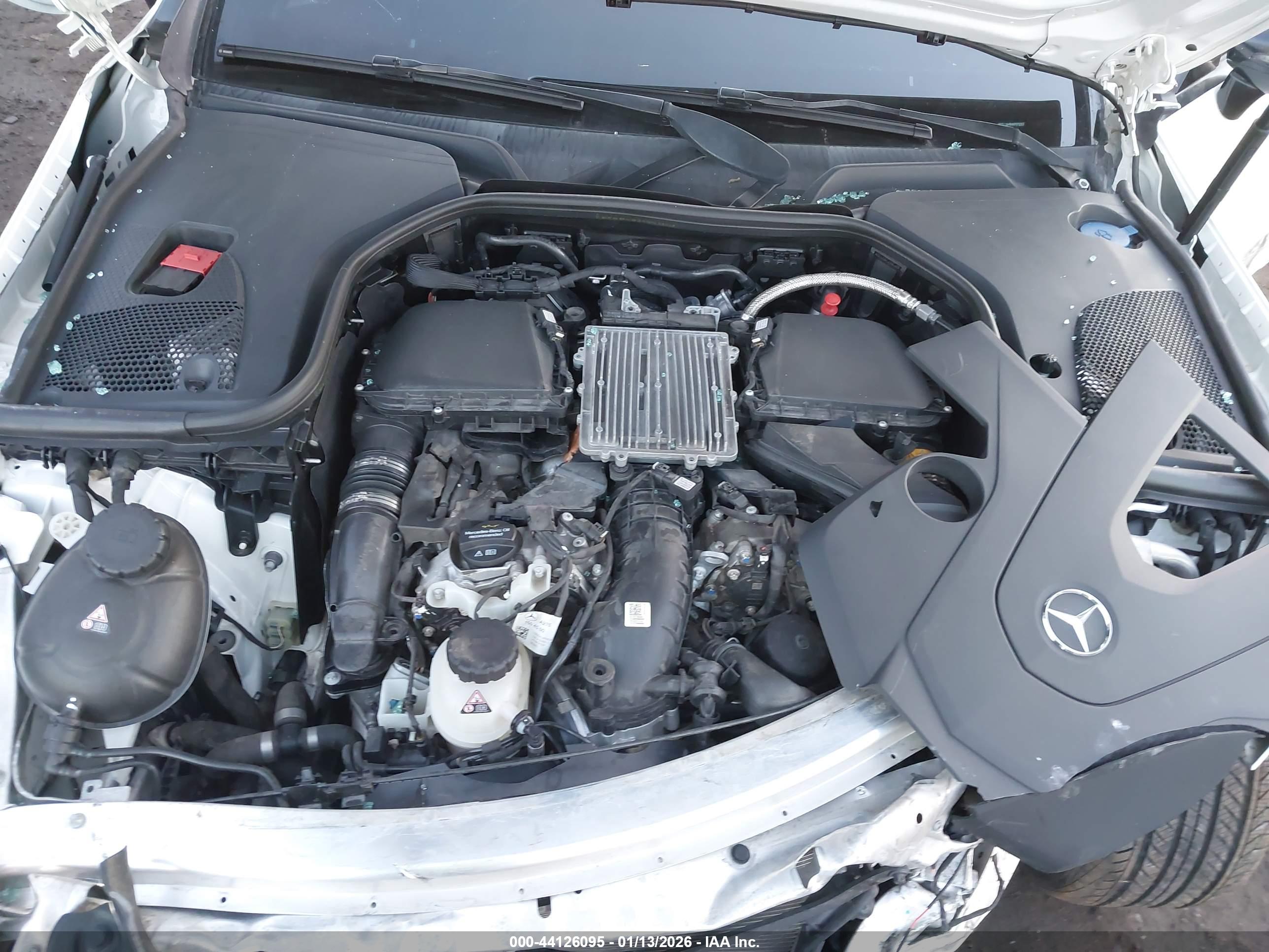 MERCEDES-BENZ E image 10