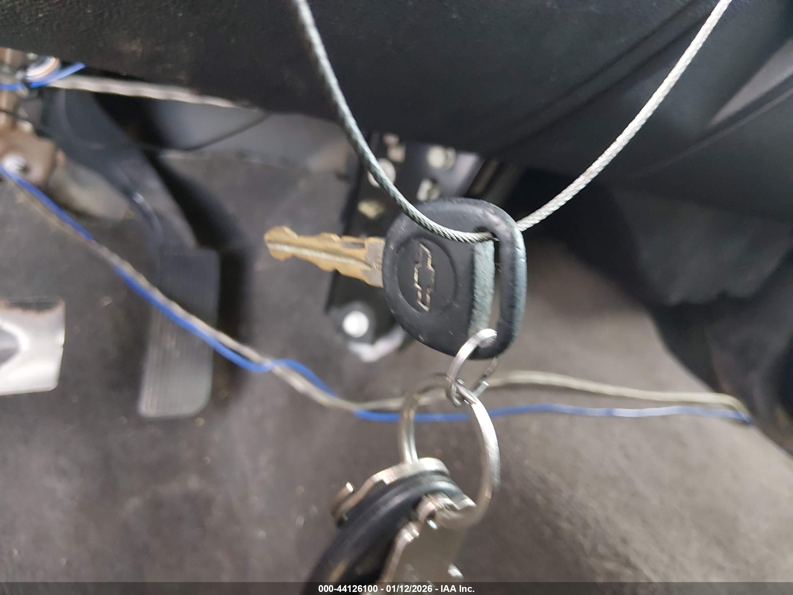 CHEVROLET SILVERADO image 11