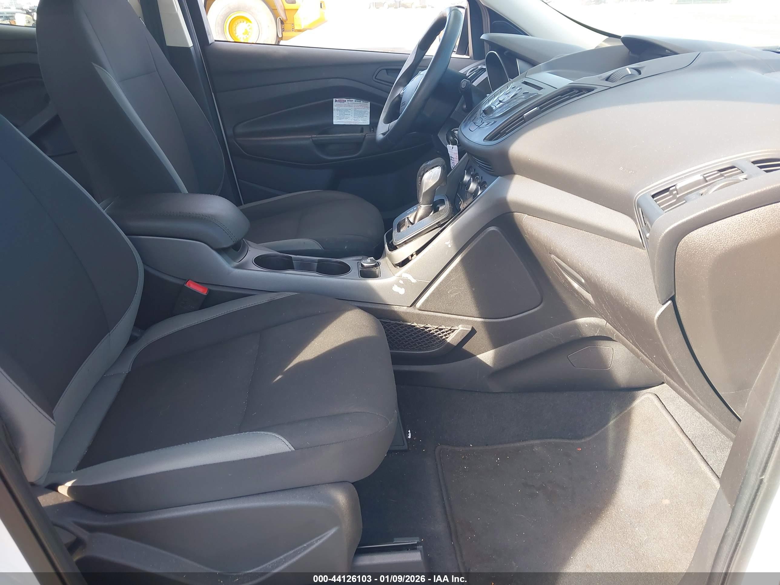 FORD ESCAPE image 5