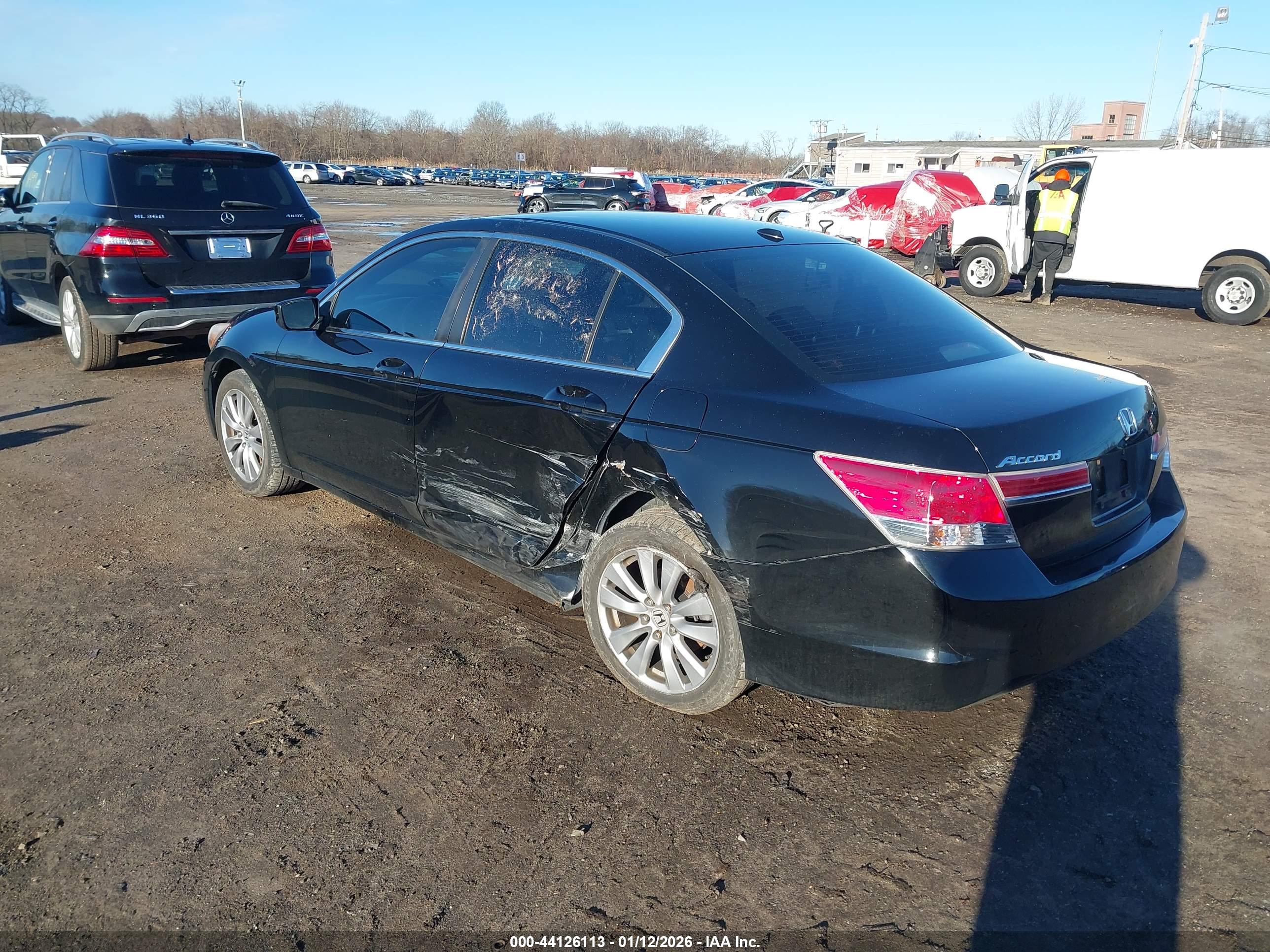 HONDA ACCORD image 6
