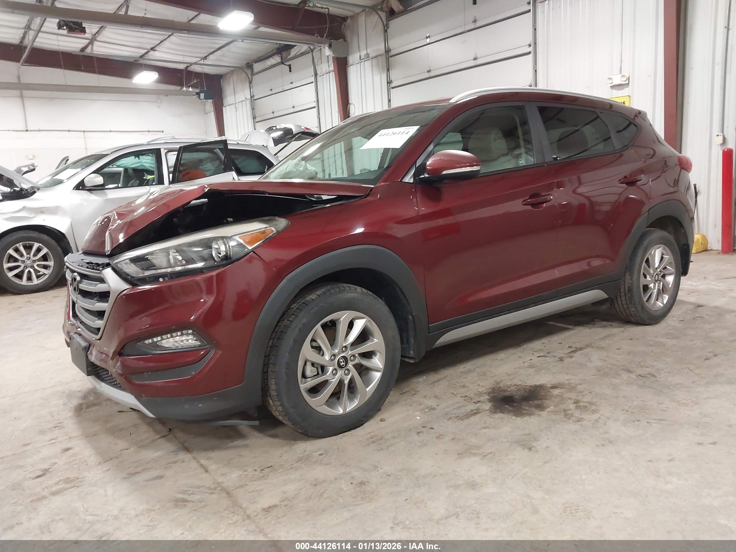 HYUNDAI TUCSON image 2