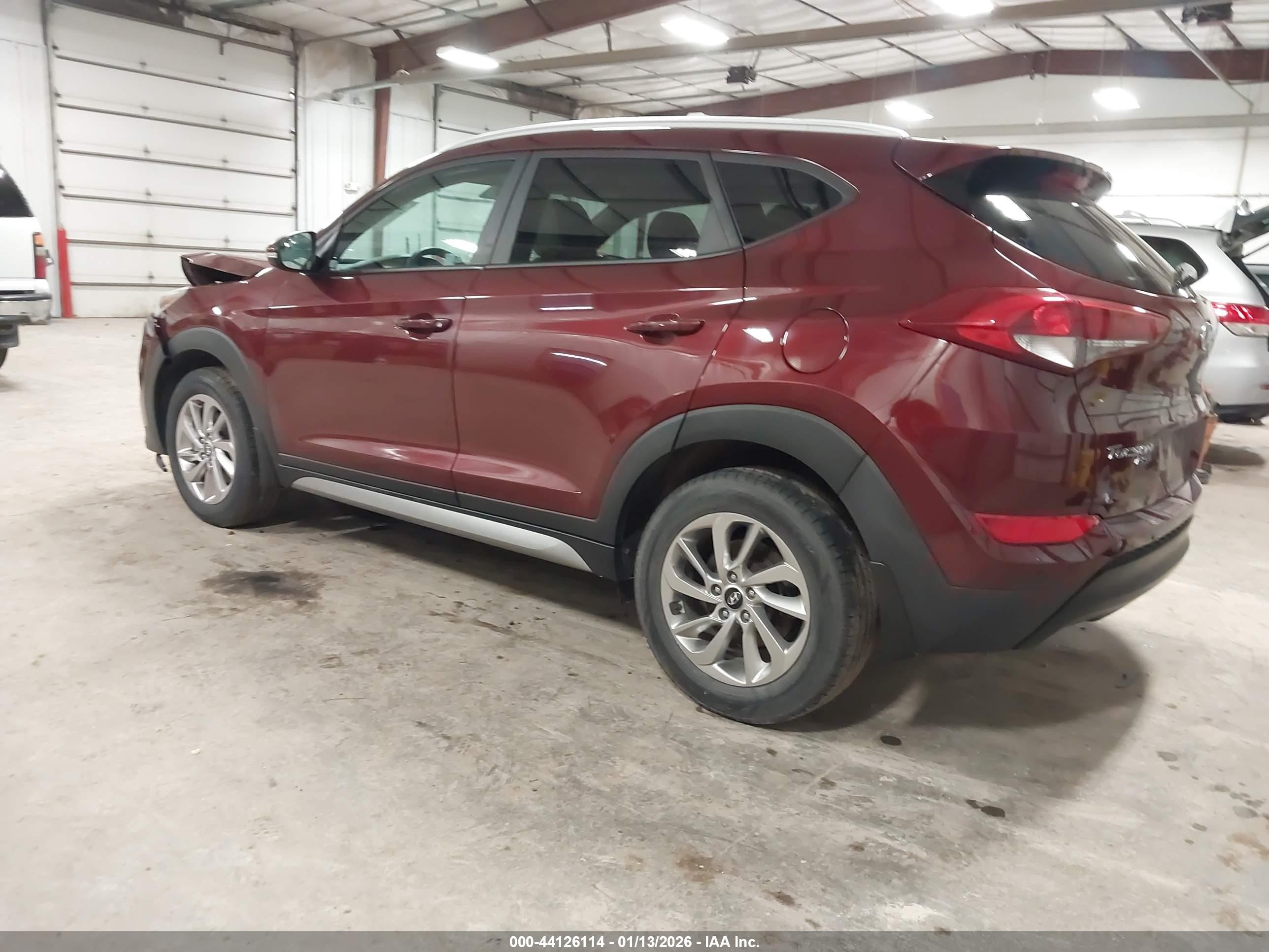 HYUNDAI TUCSON image 3