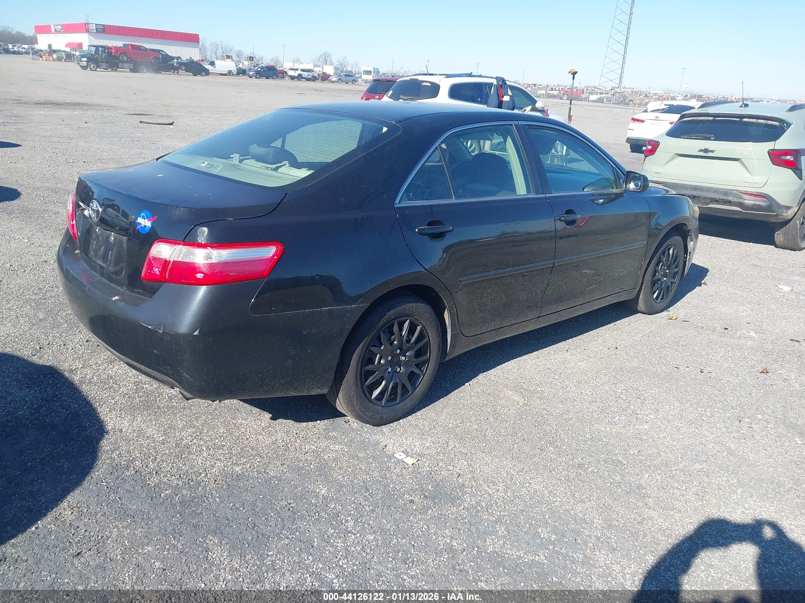 TOYOTA CAMRY image 4
