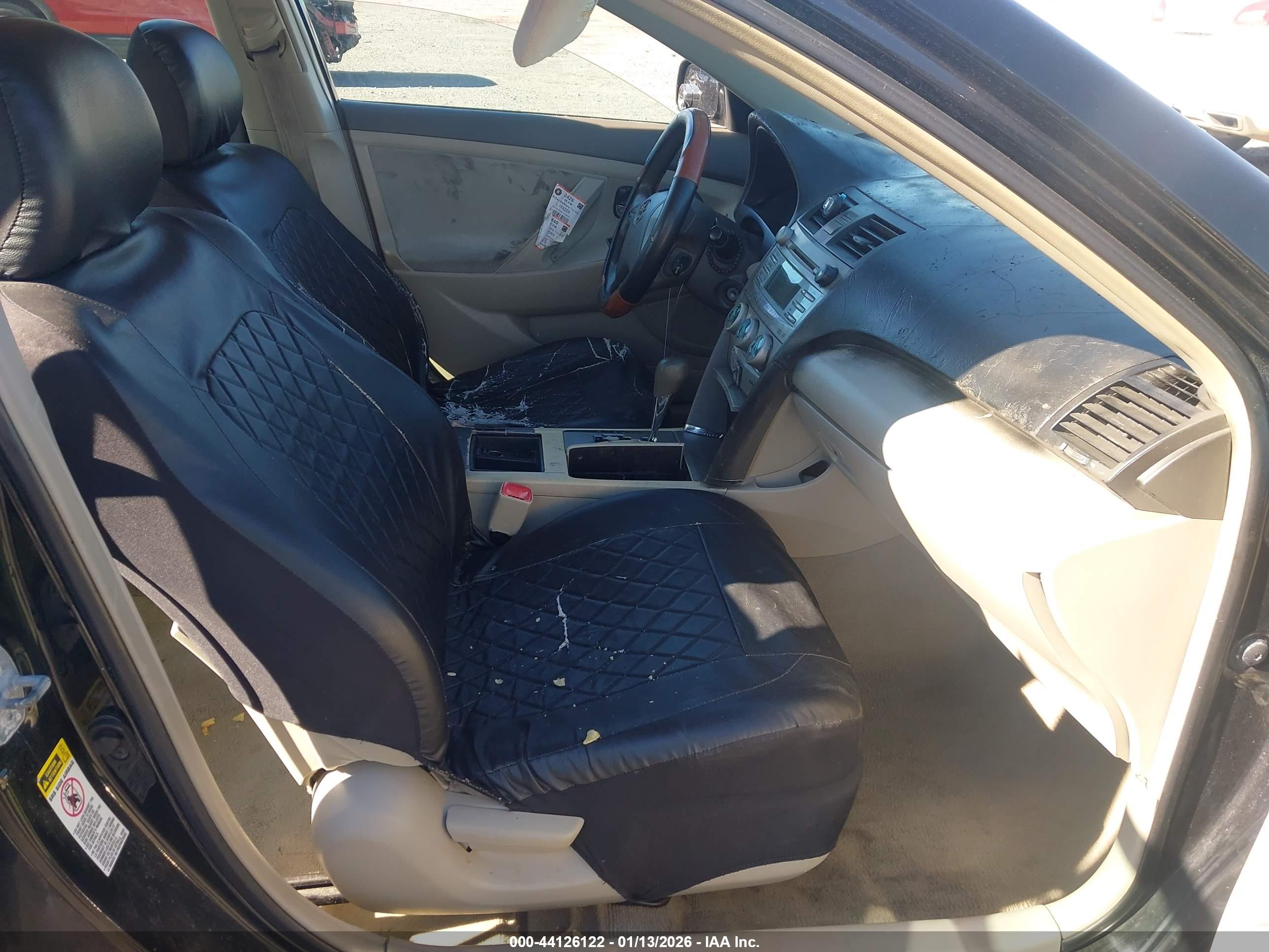 TOYOTA CAMRY image 5