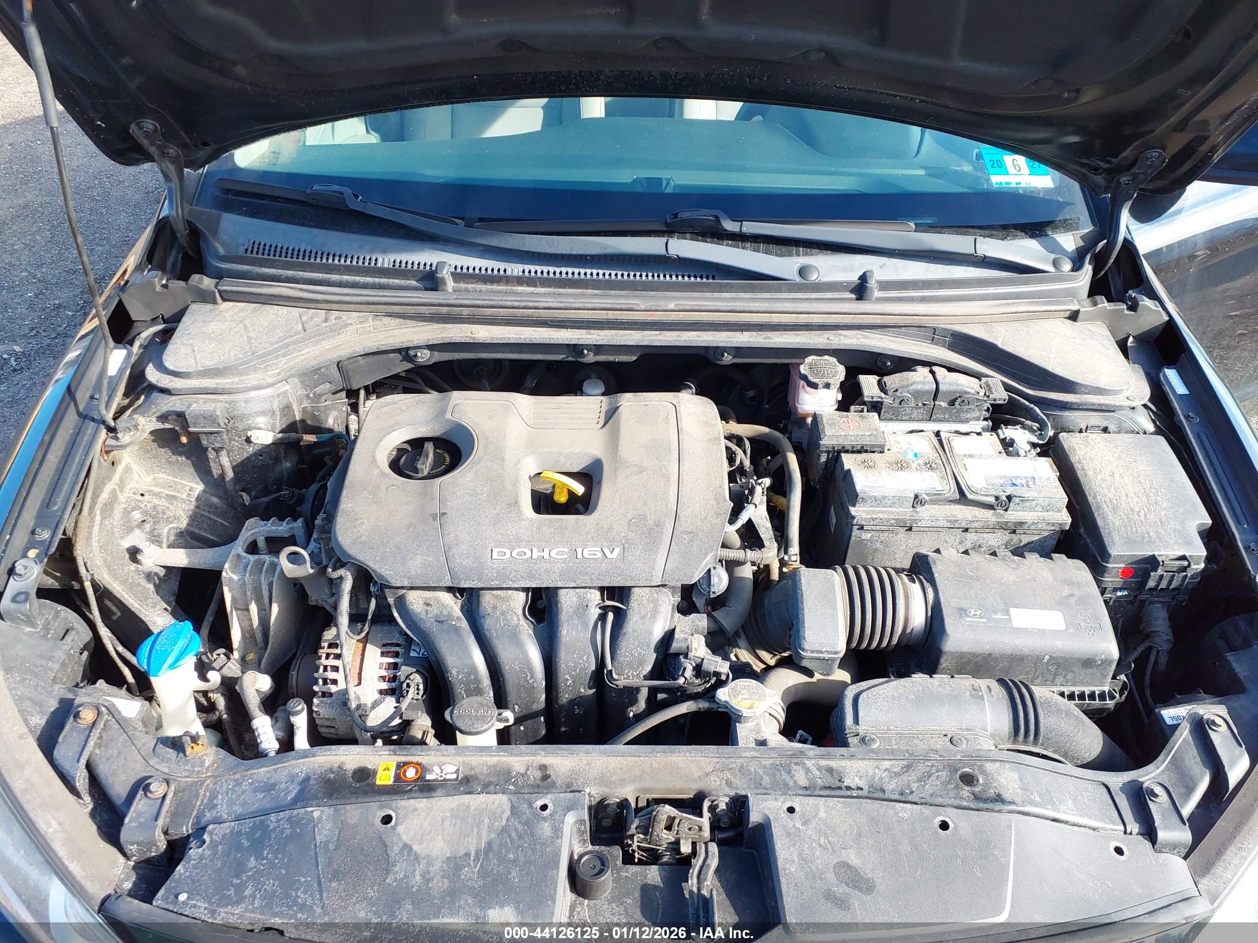 HYUNDAI ELANTRA image 10