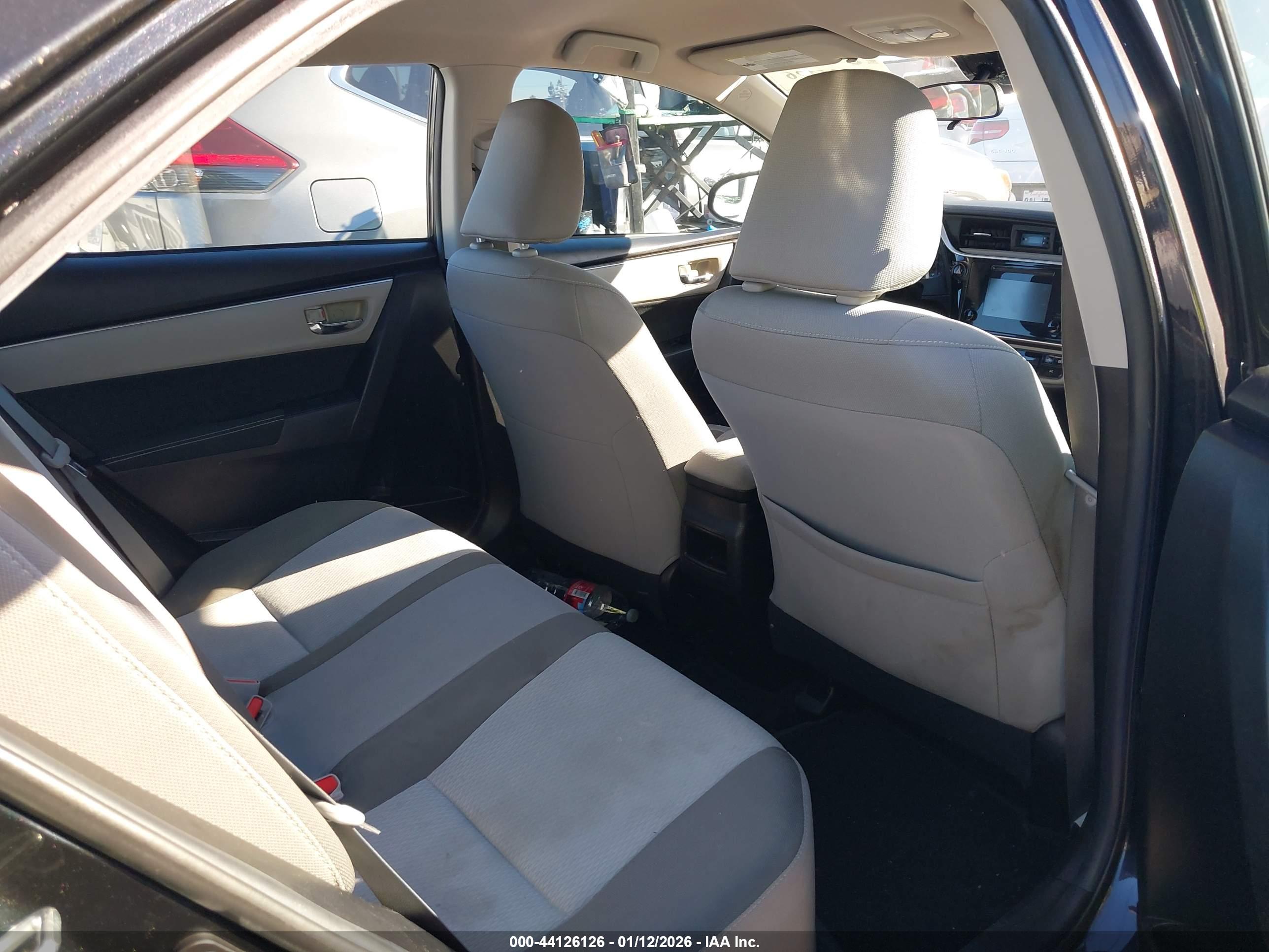 TOYOTA COROLLA image 8