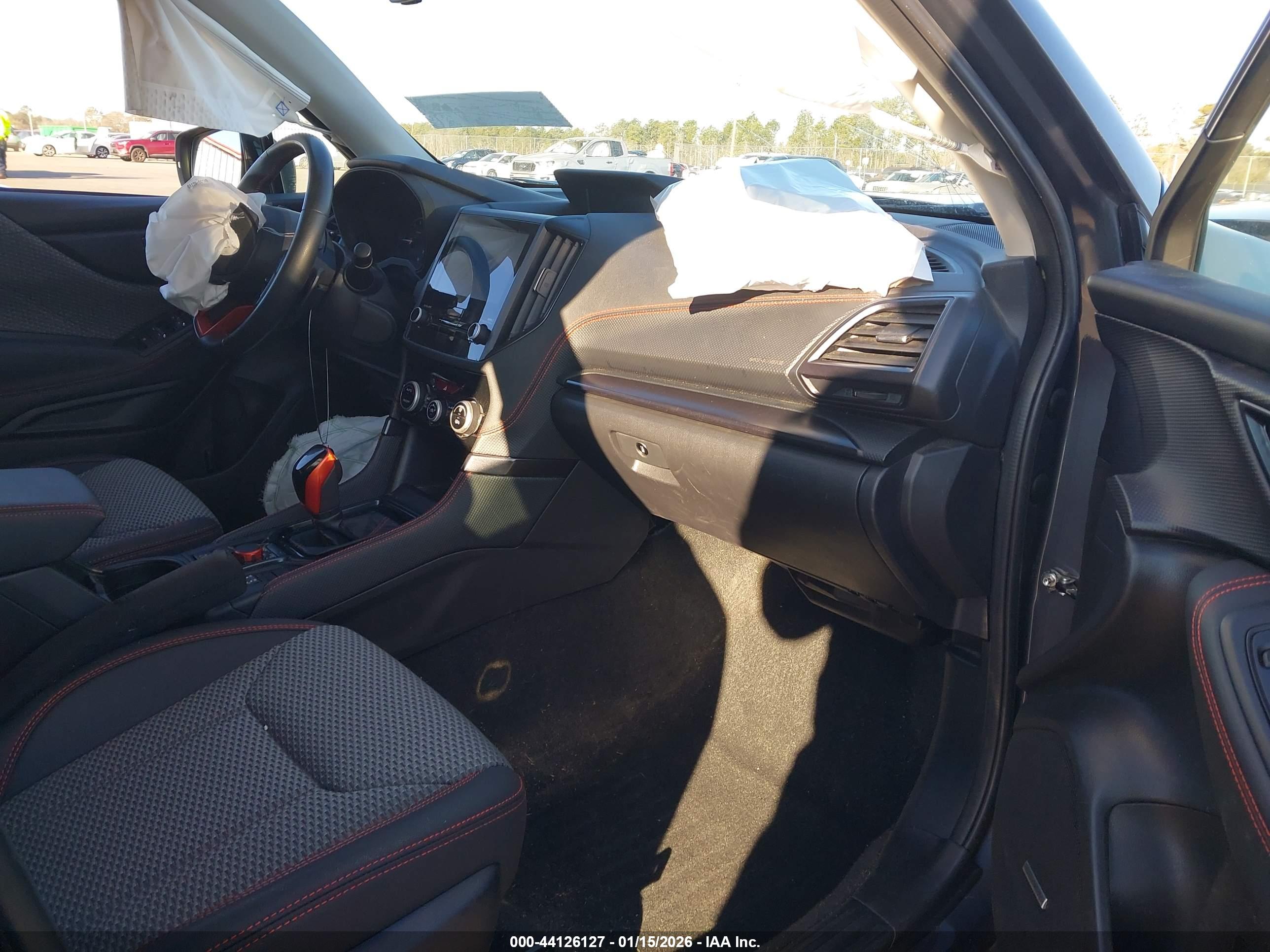 SUBARU FORESTER image 5