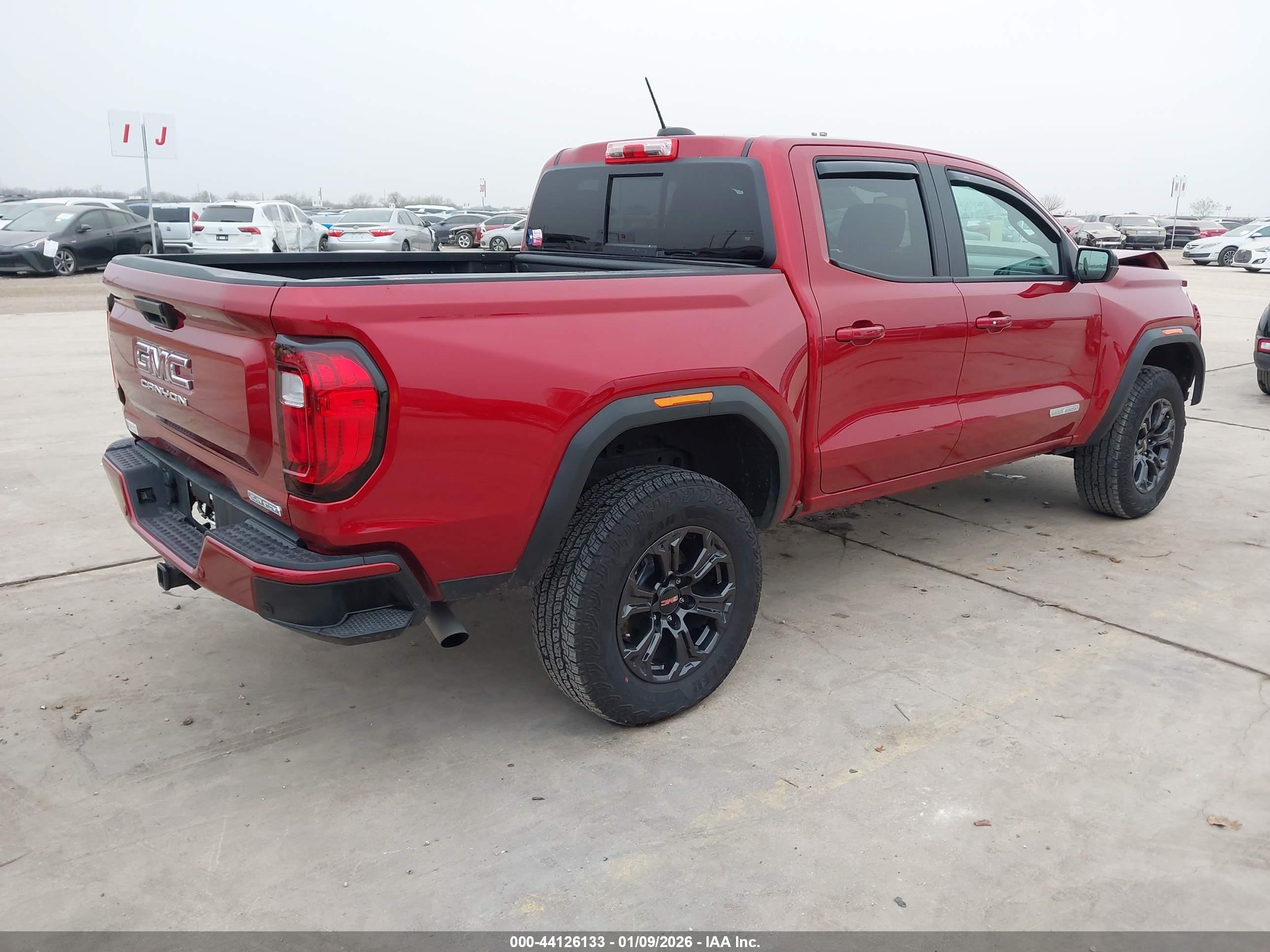 GMC CANYON image 4