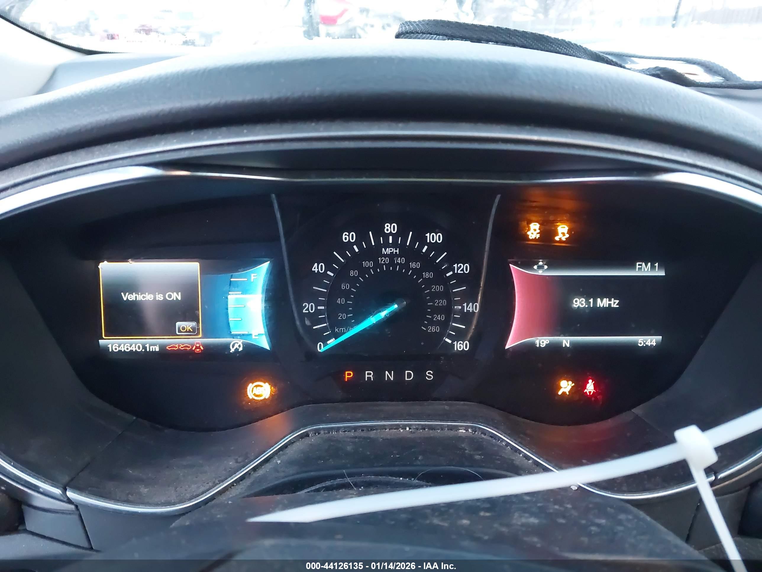 FORD FUSION image 7