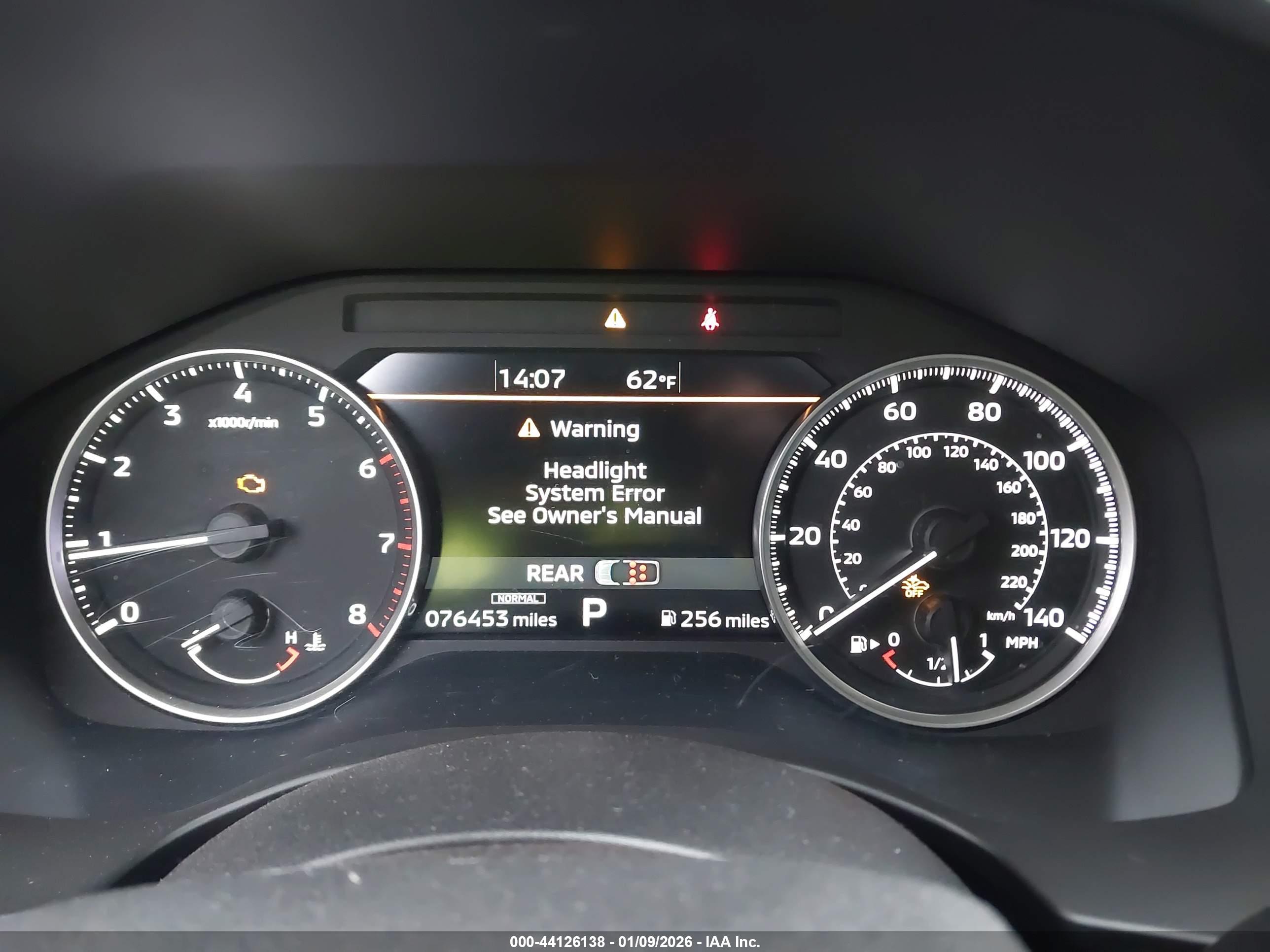 MITSUBISHI OUTLANDER image 7