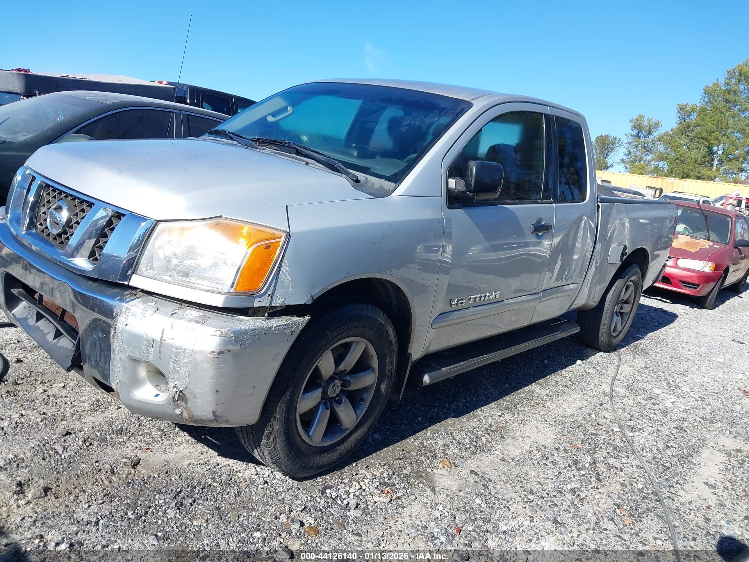 NISSAN TITAN image 2