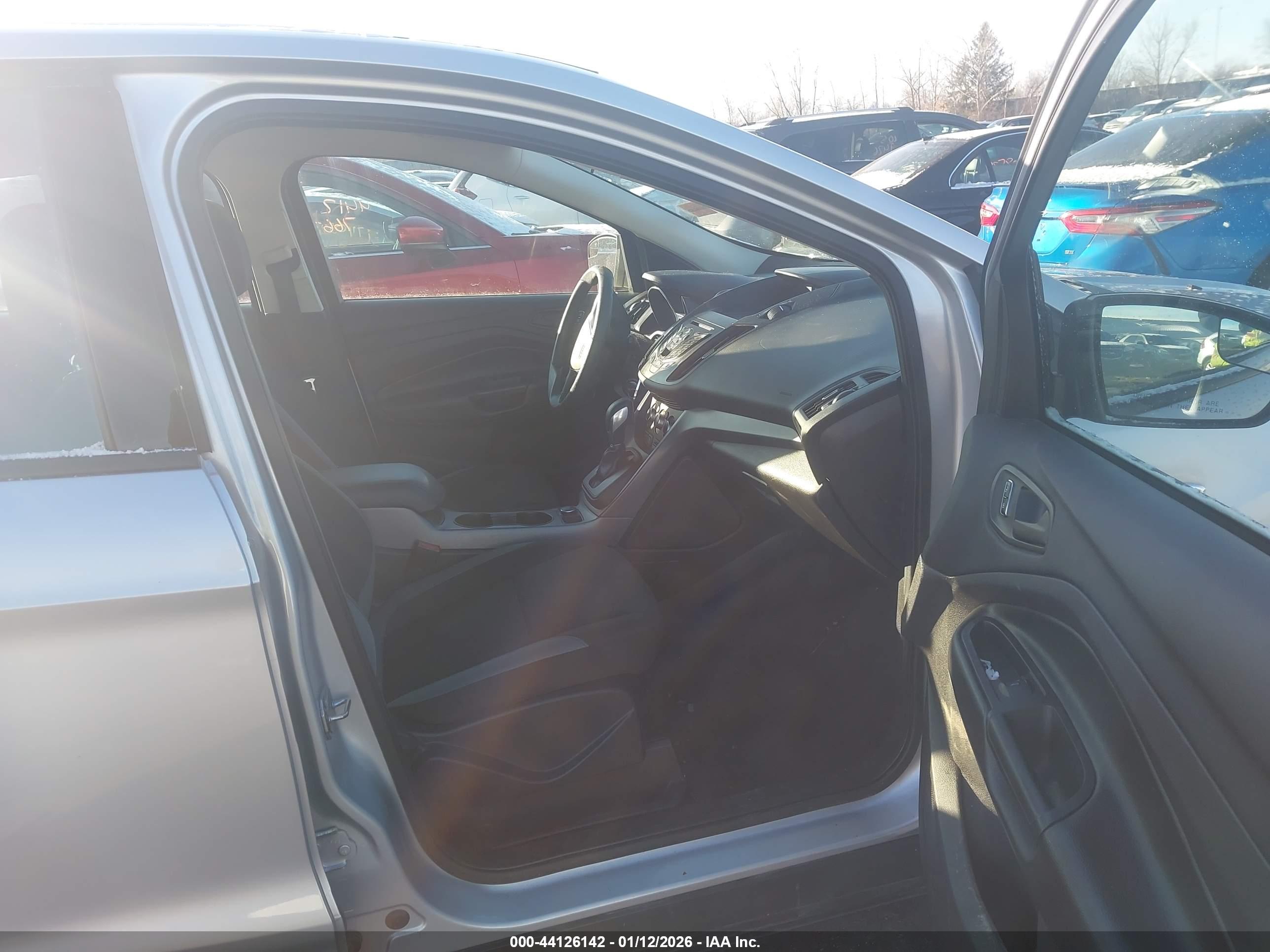 FORD ESCAPE image 5