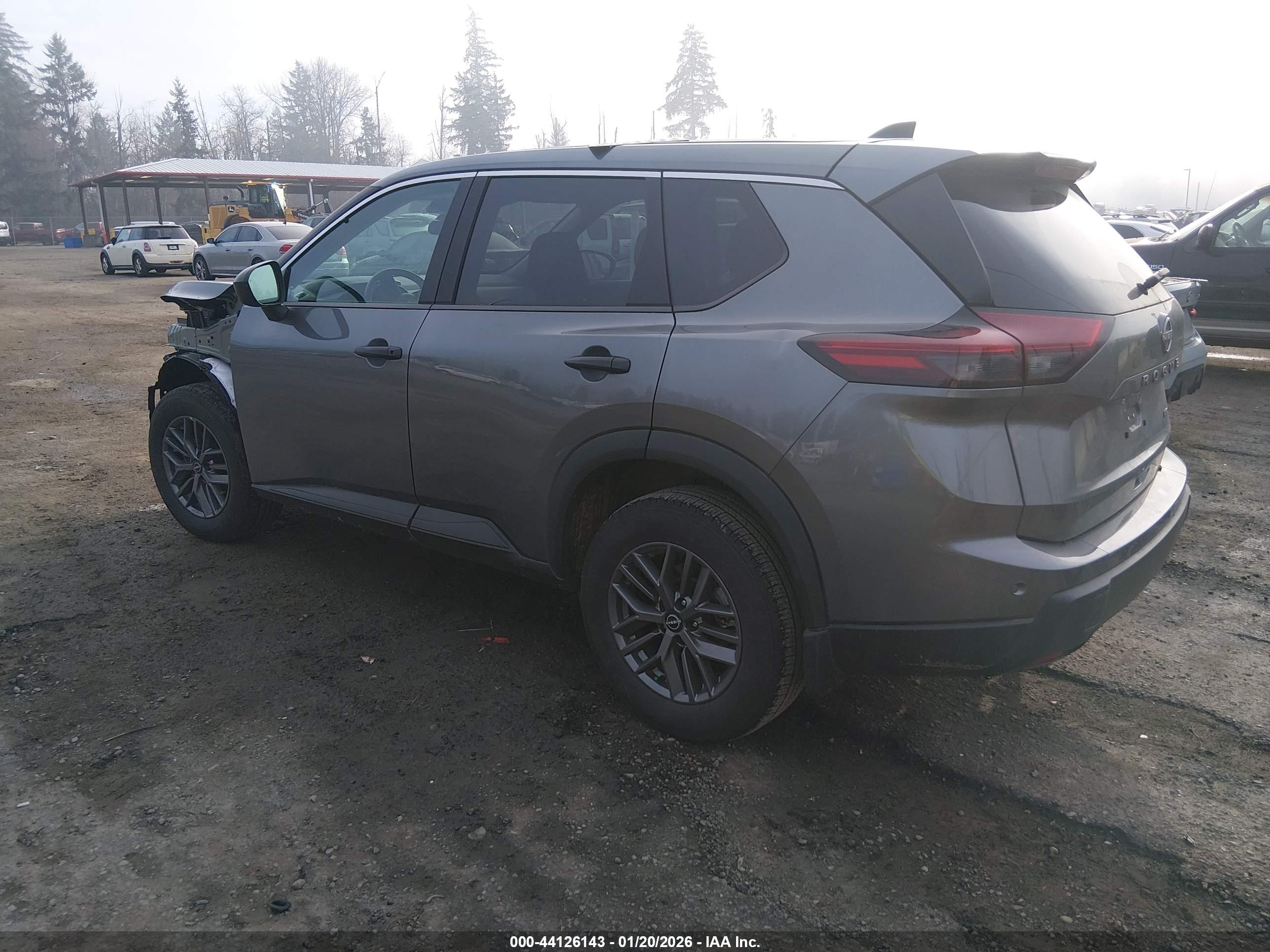 NISSAN ROGUE image 3