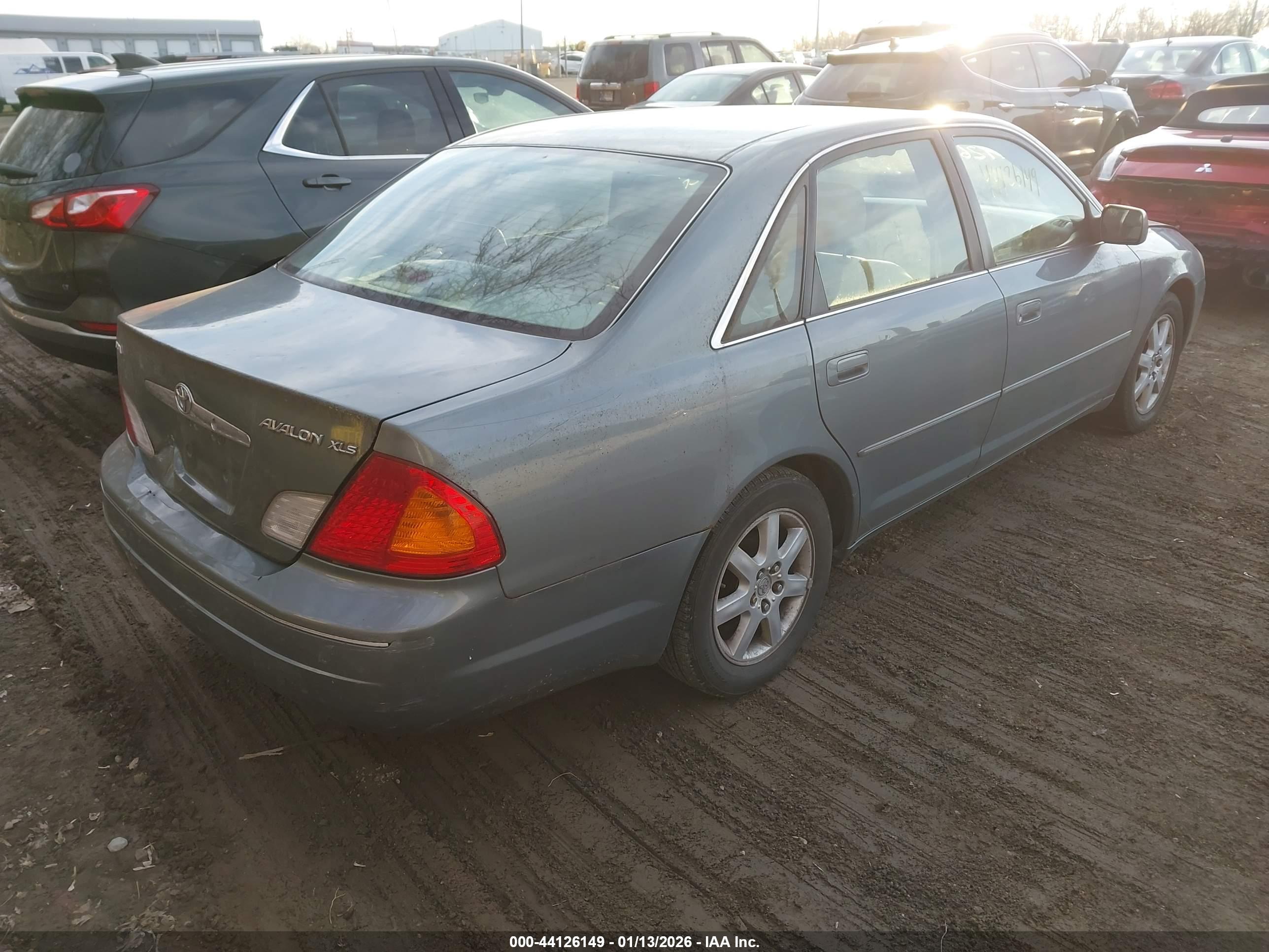 TOYOTA AVALON image 4