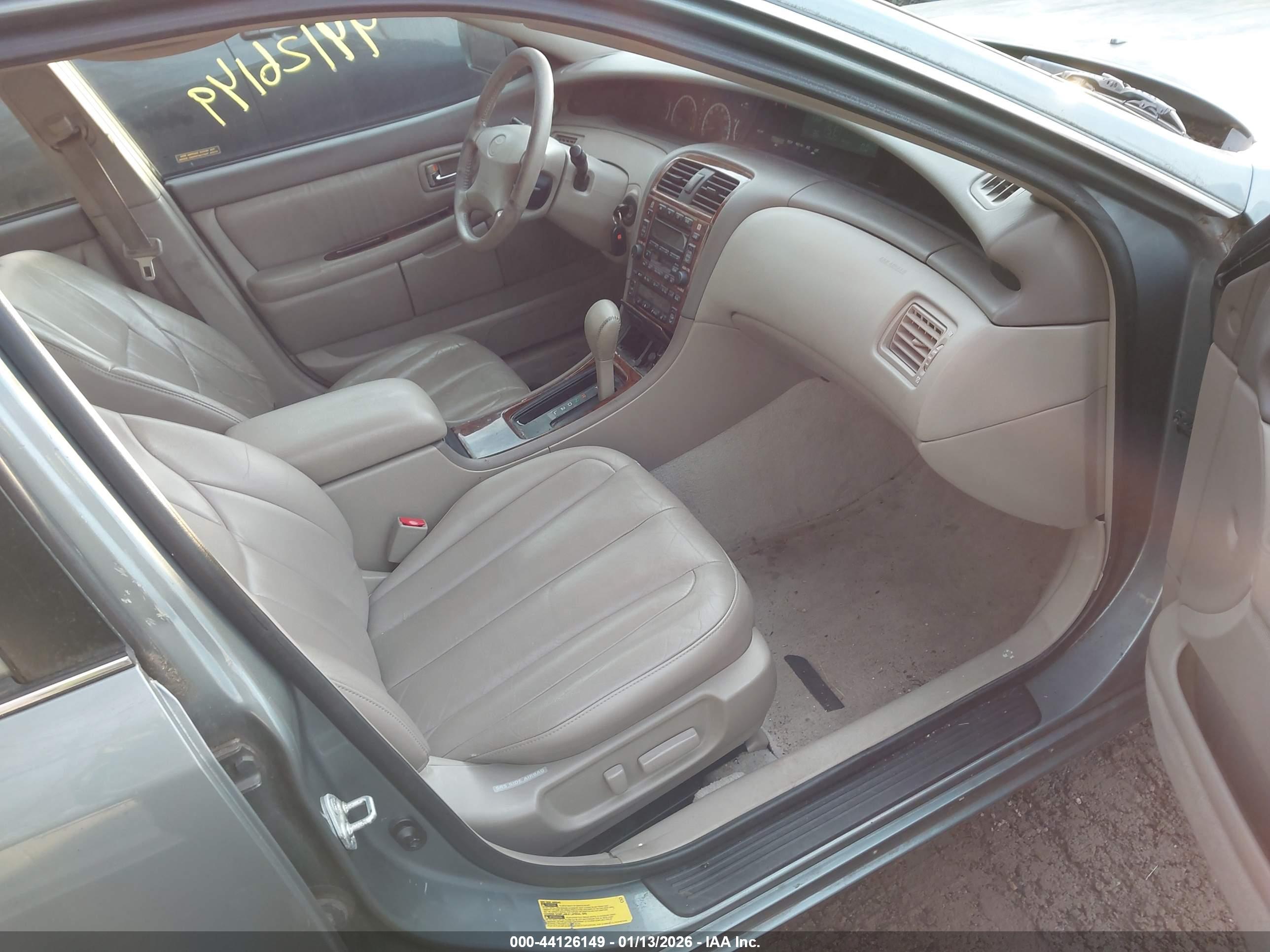TOYOTA AVALON image 5