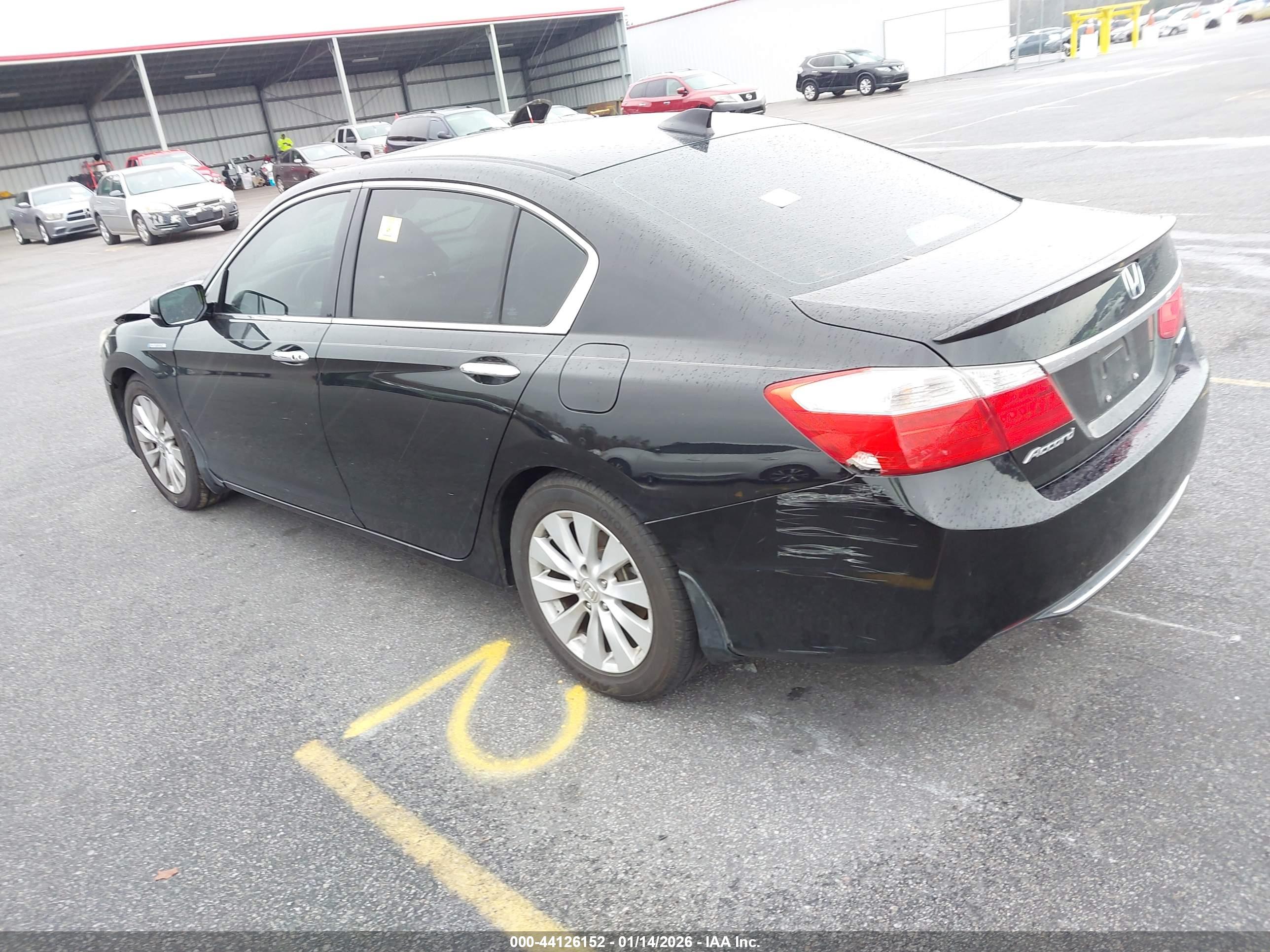 HONDA ACCORD image 3