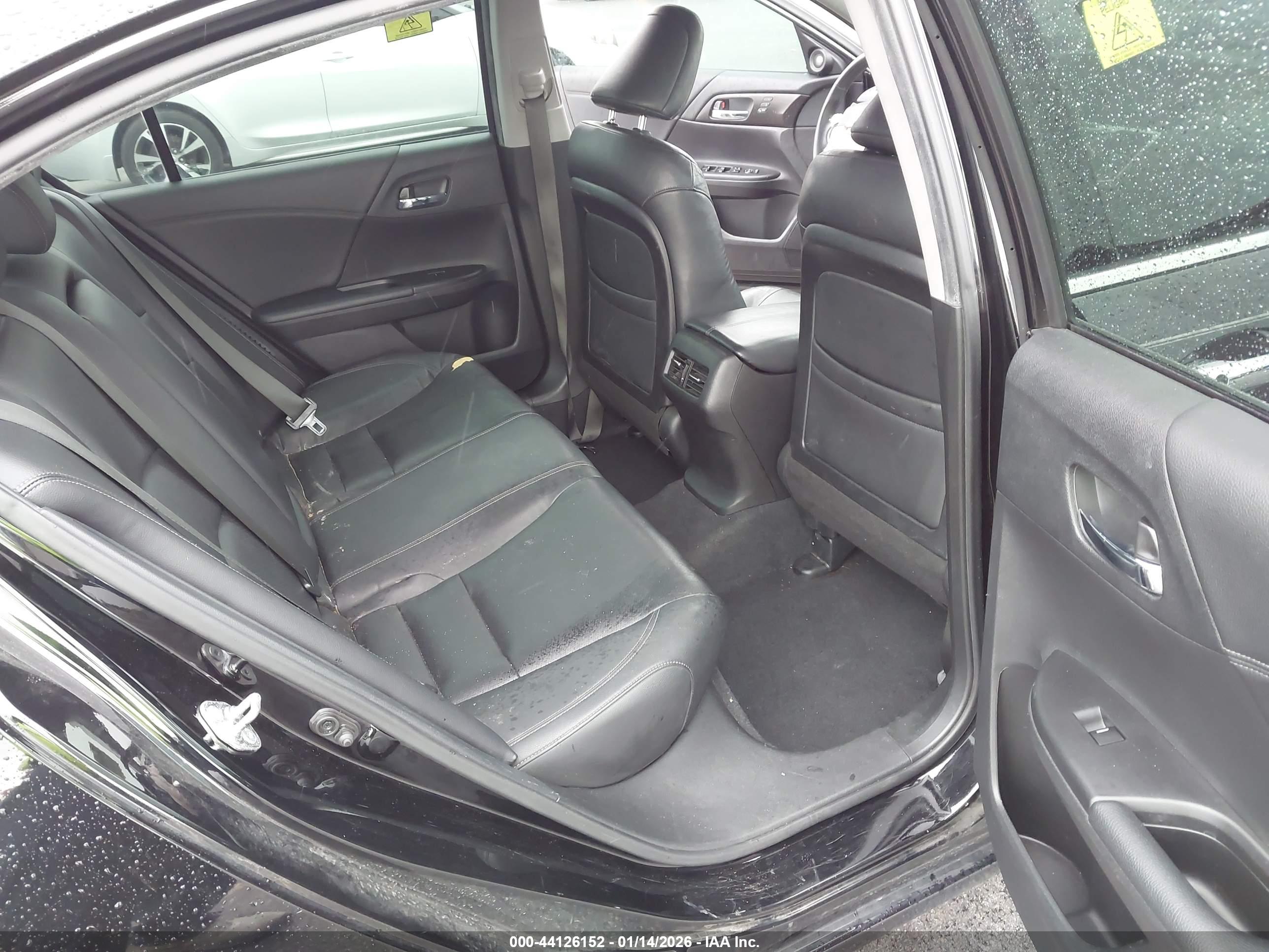 HONDA ACCORD image 8