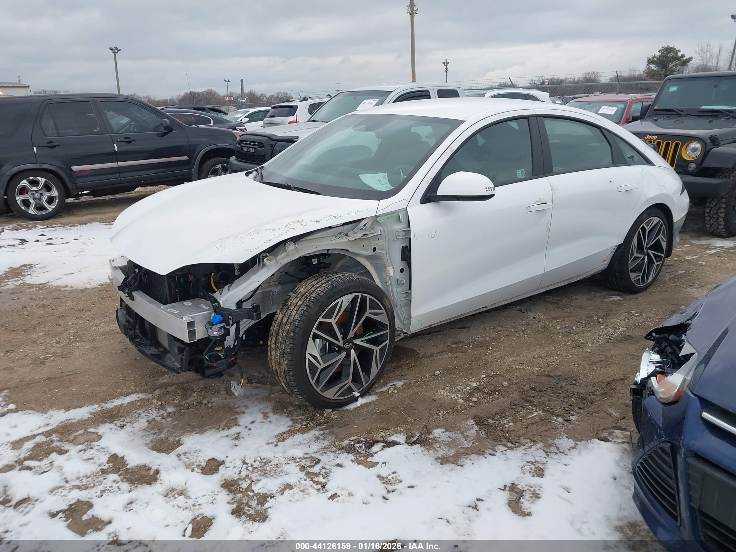 HYUNDAI IONIQ image 2