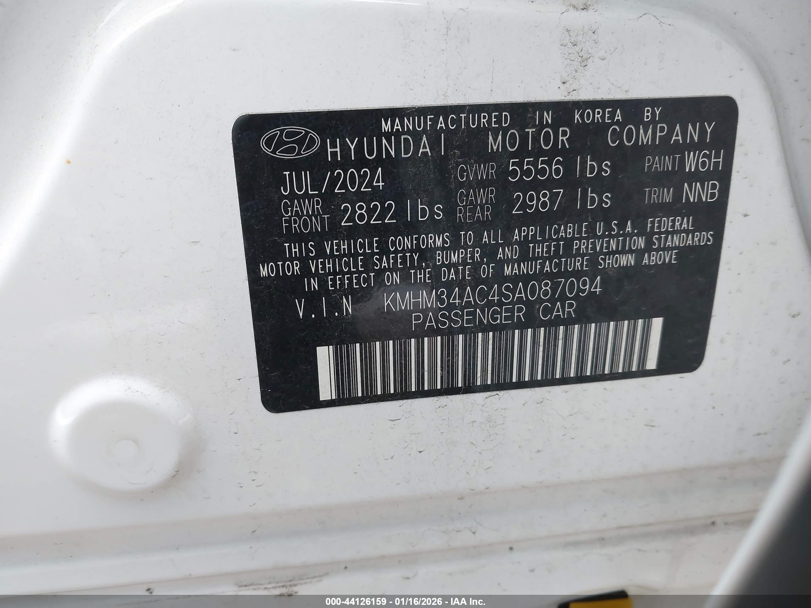 HYUNDAI IONIQ image 9