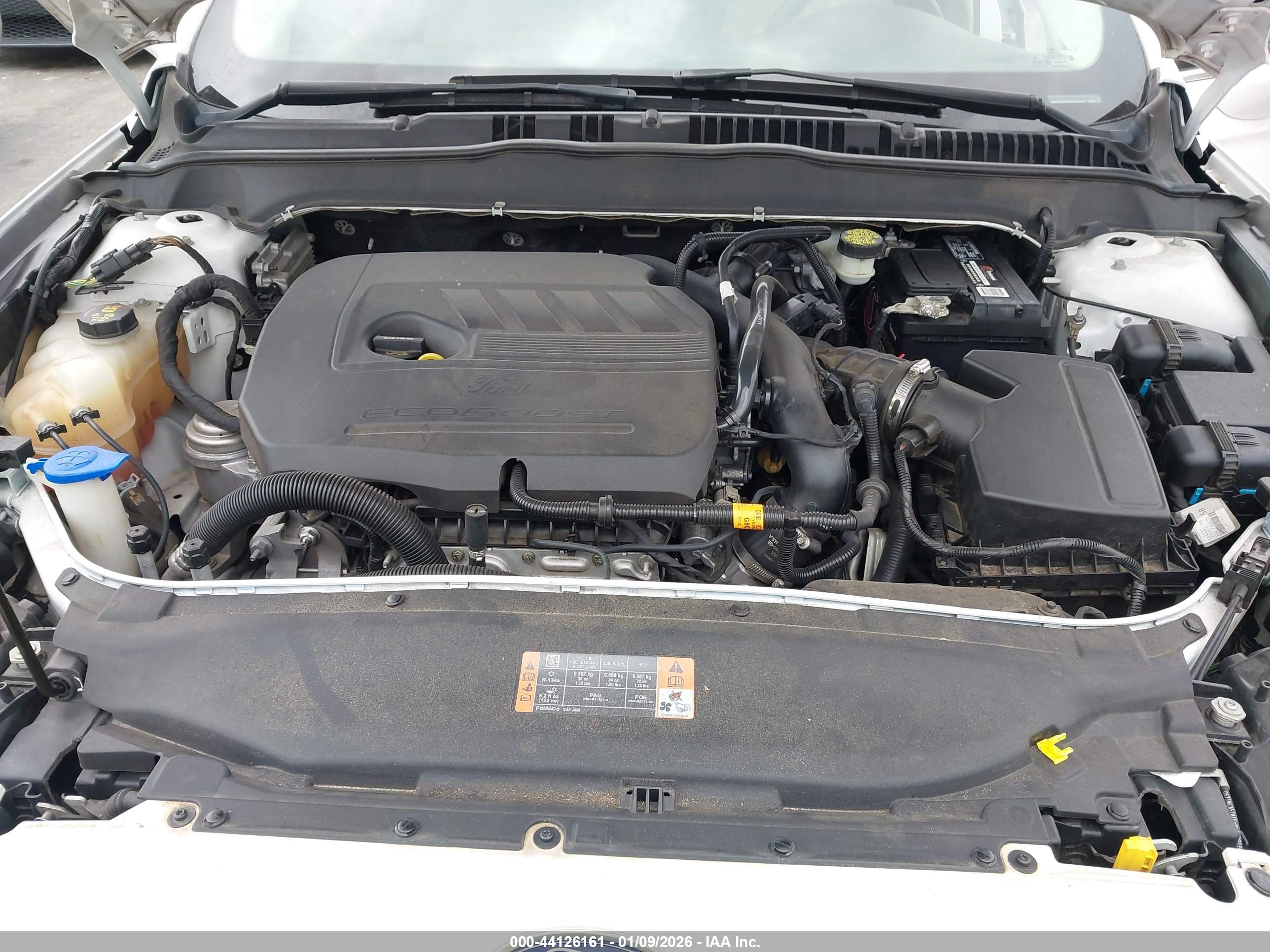 FORD FUSION image 10