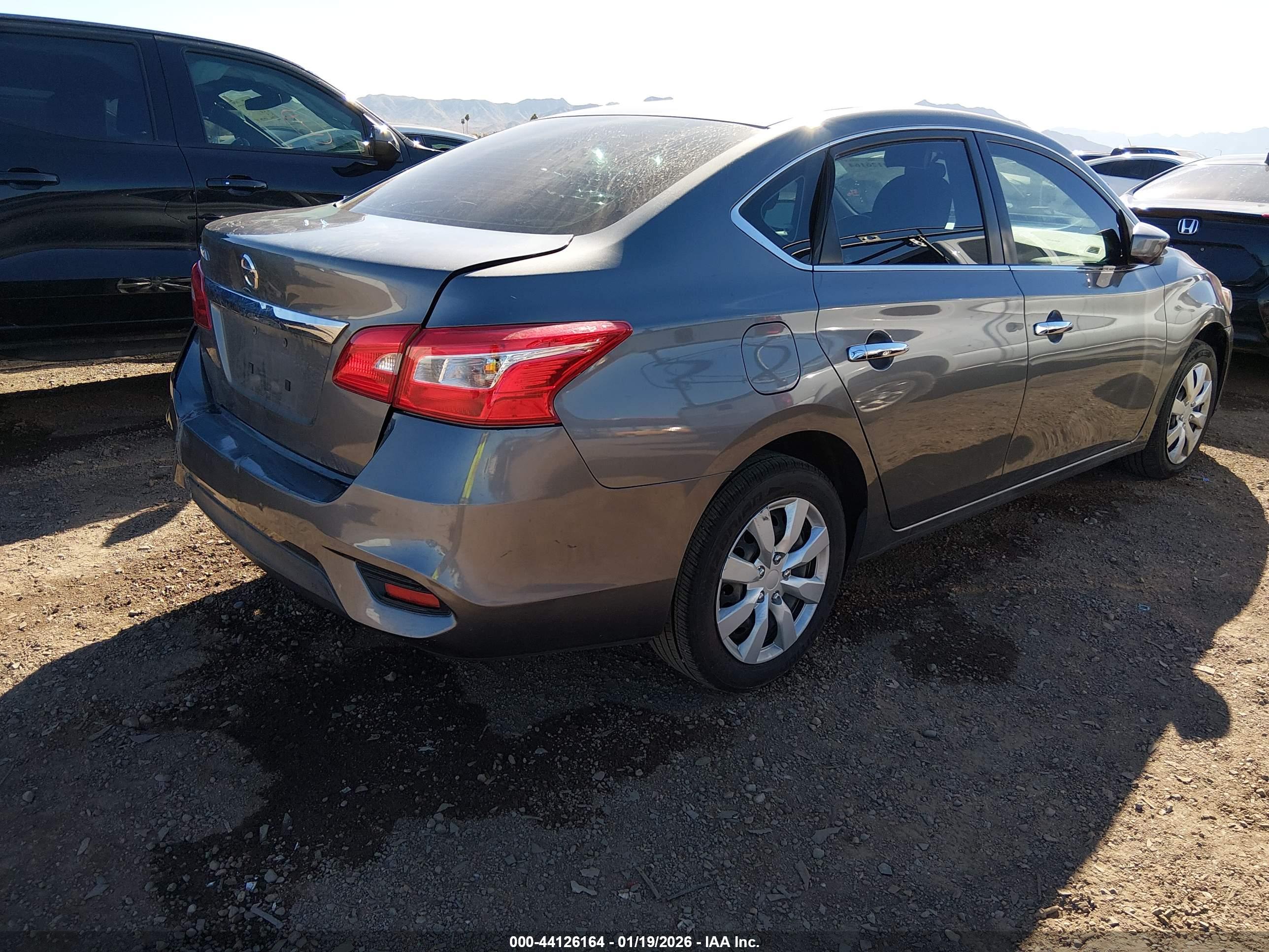 NISSAN SENTRA image 4