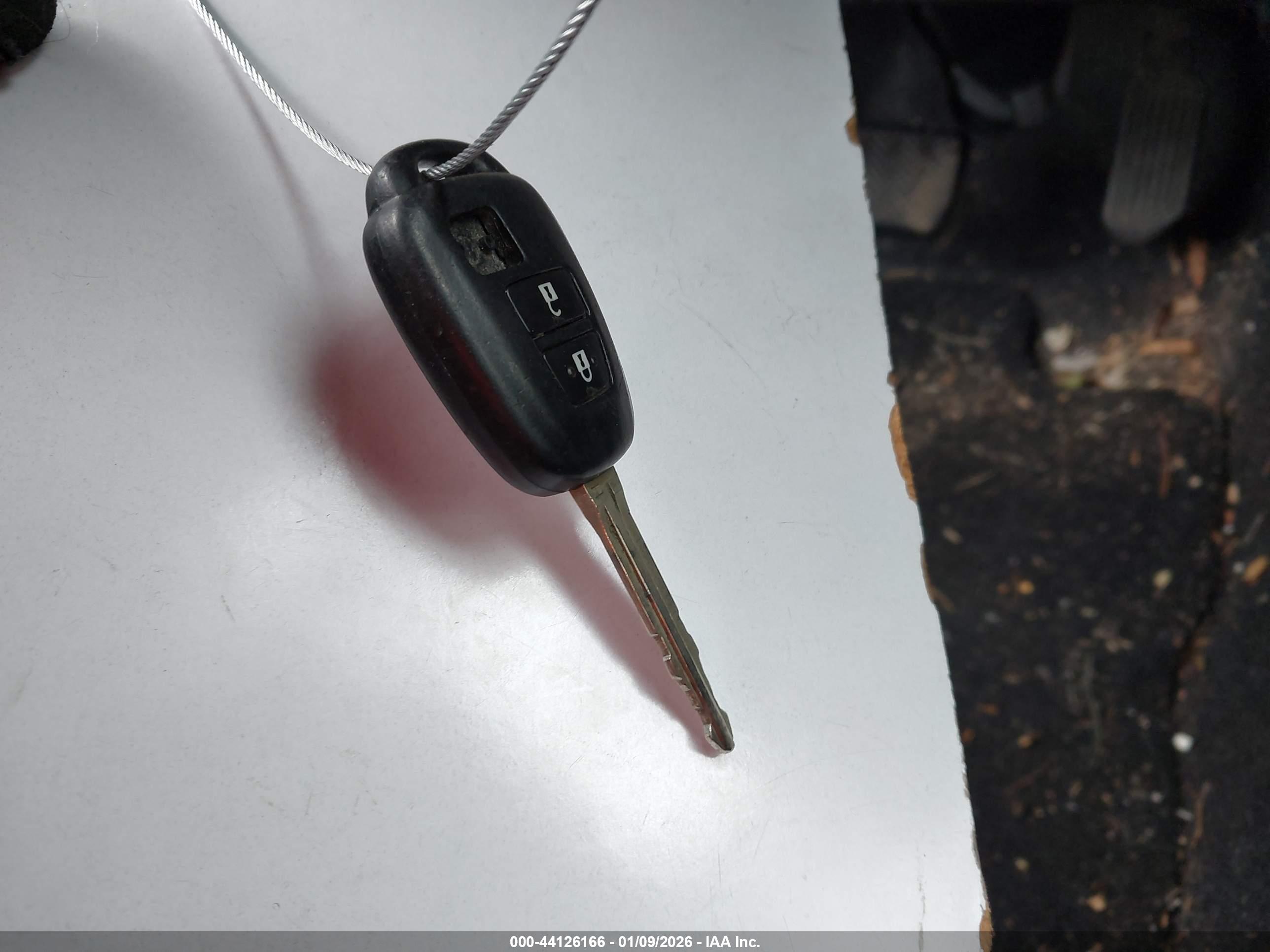 TOYOTA RAV4 image 11