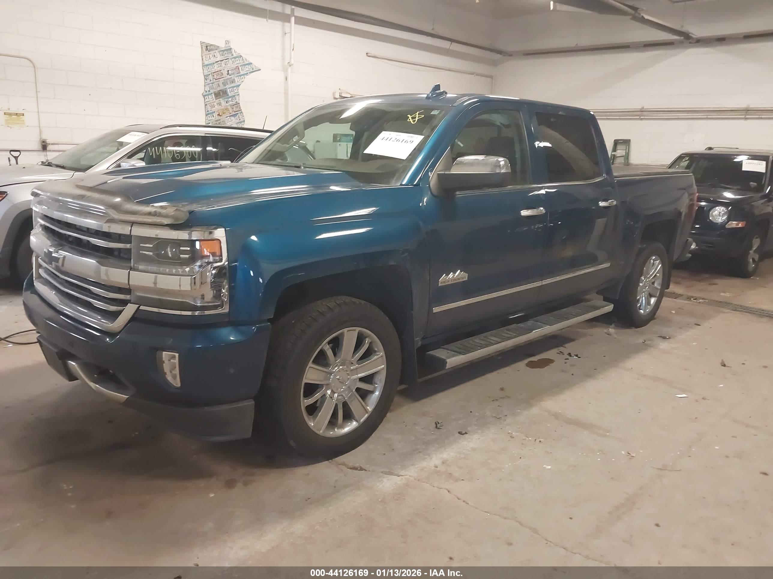 CHEVROLET SILVERADO image 4