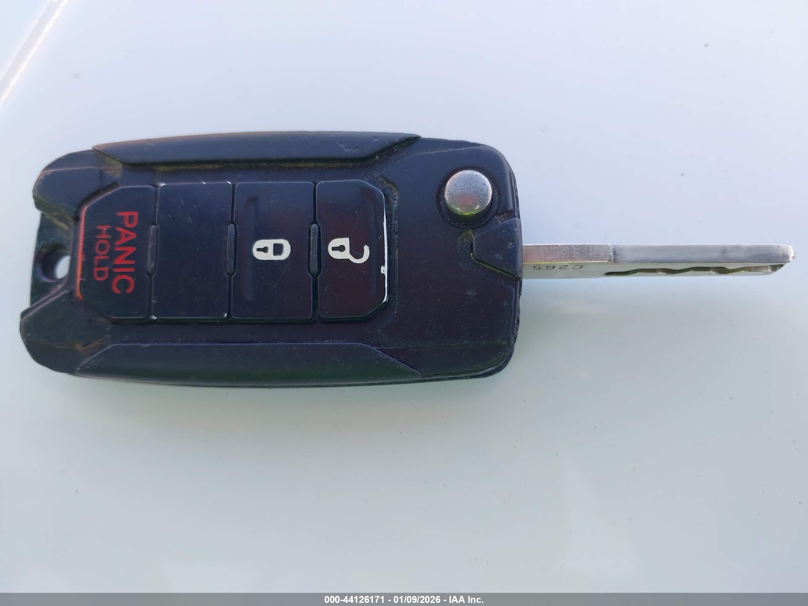 JEEP RENEGADE image 11