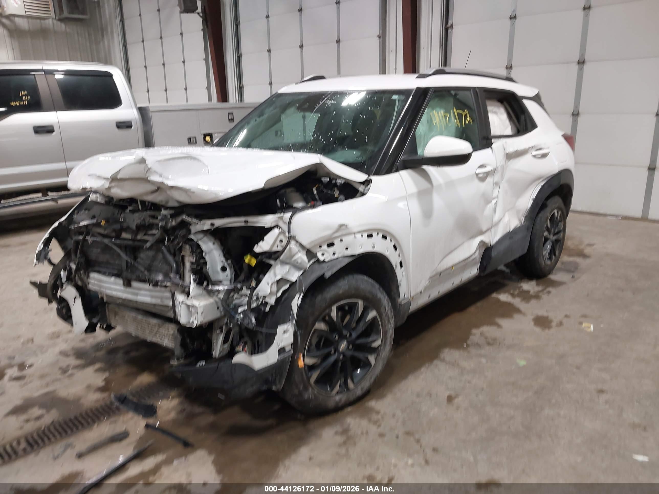 CHEVROLET TRAILBLAZER image 2