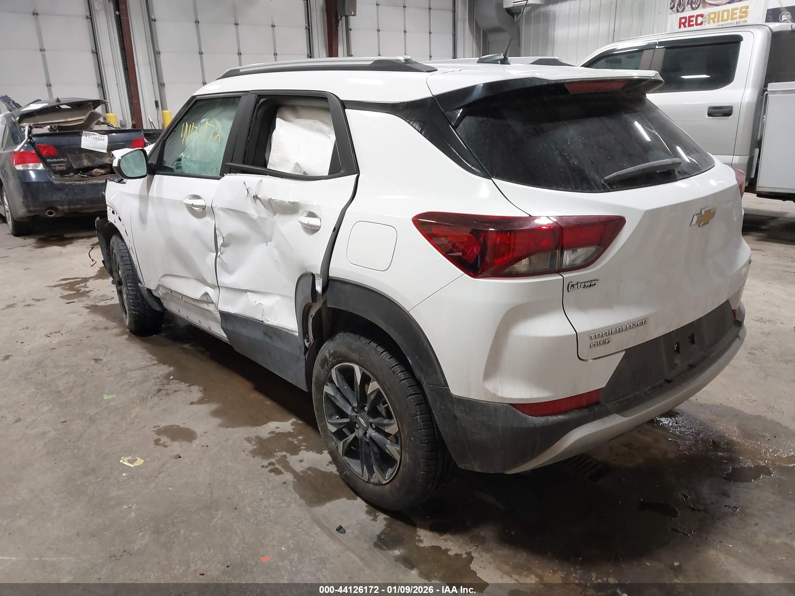 CHEVROLET TRAILBLAZER image 3