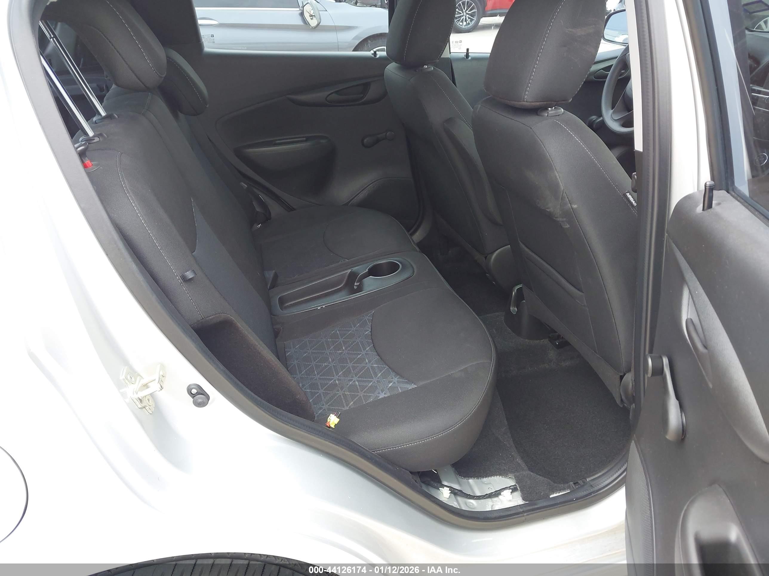 CHEVROLET SPARK image 8