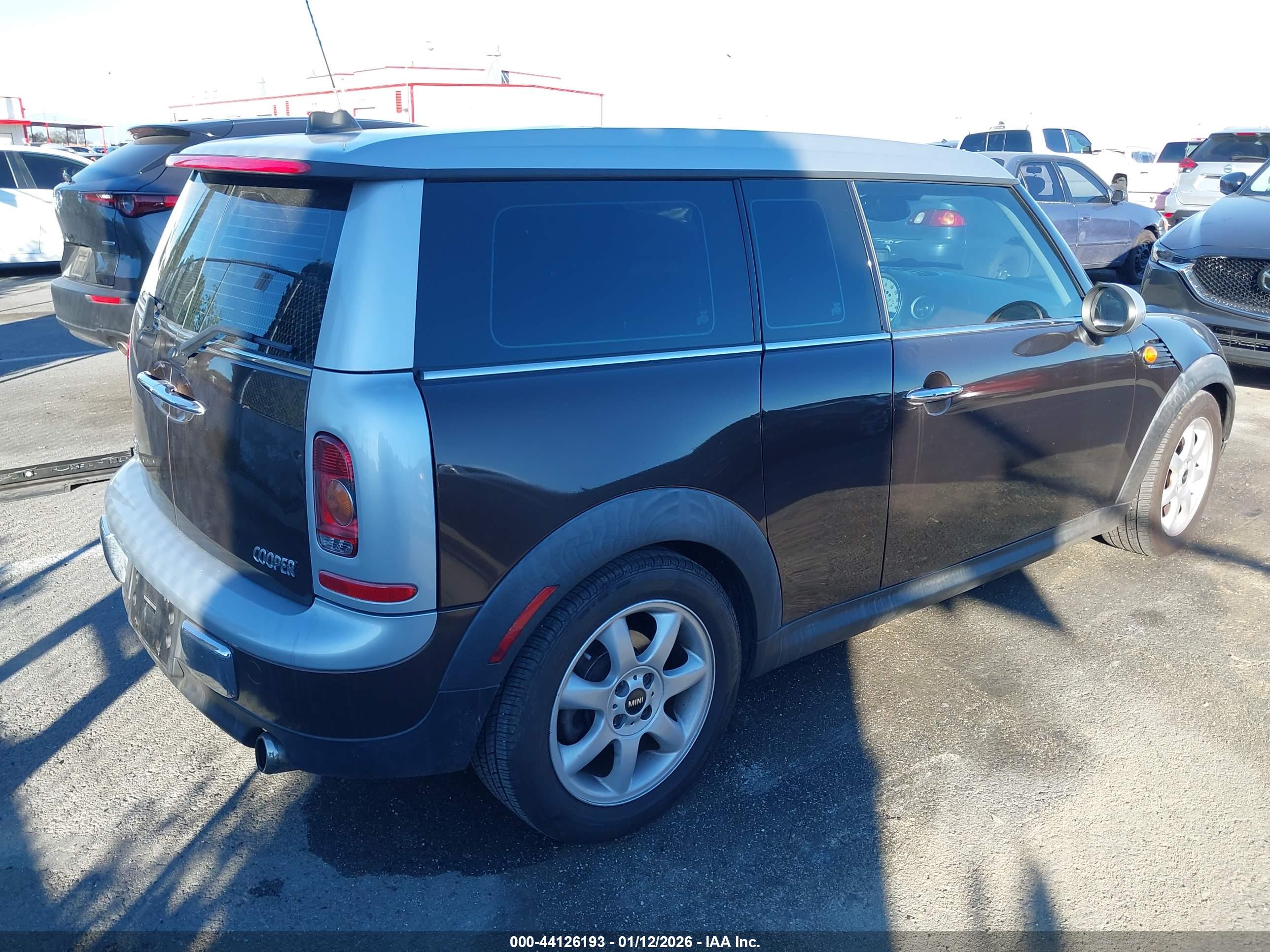 MINI COOPER image 4